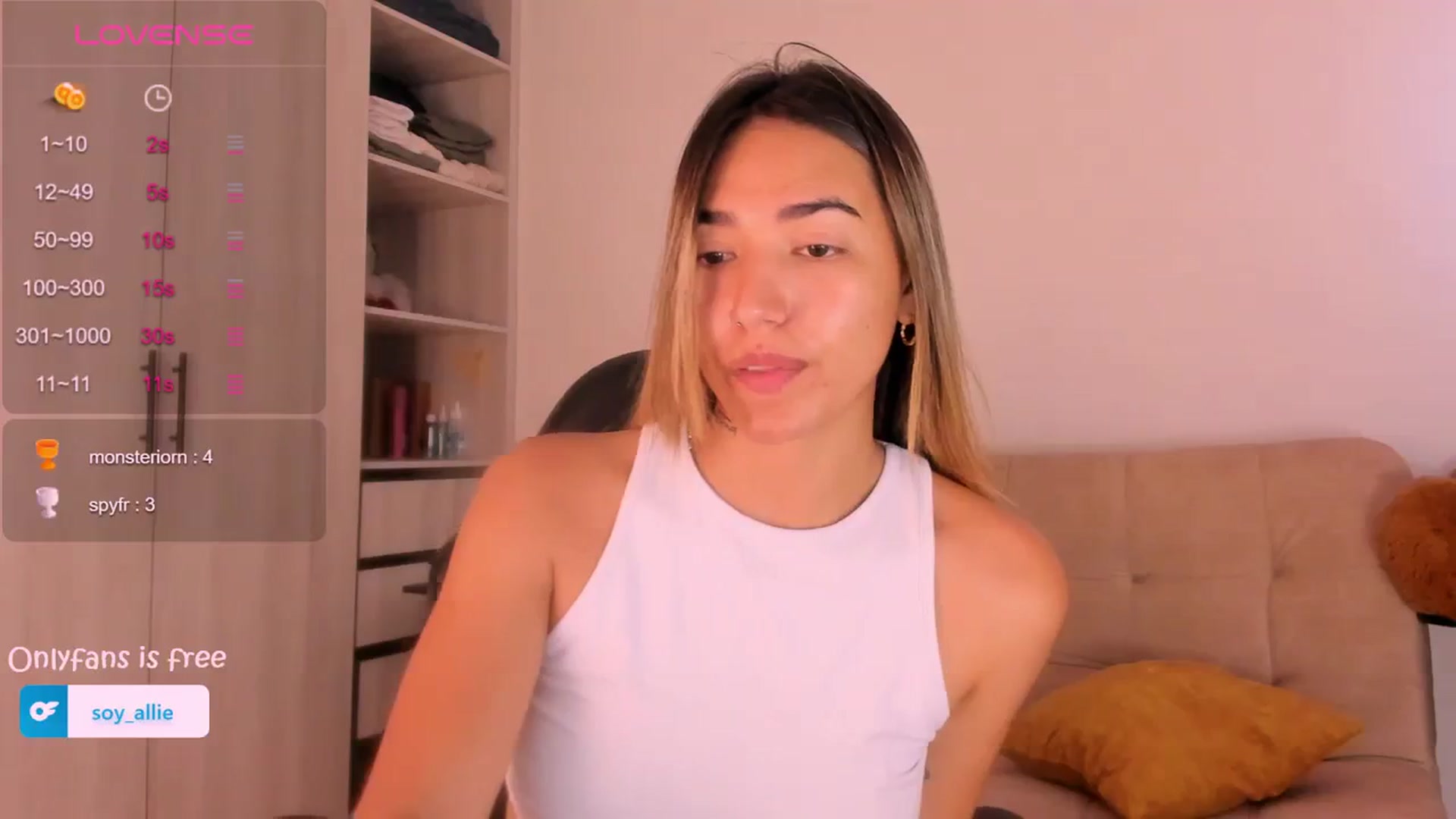 Gallery image thumbnail from Missbaby8's myfreecams stream on, 03/11/2024, 13:34 image 2 of 20