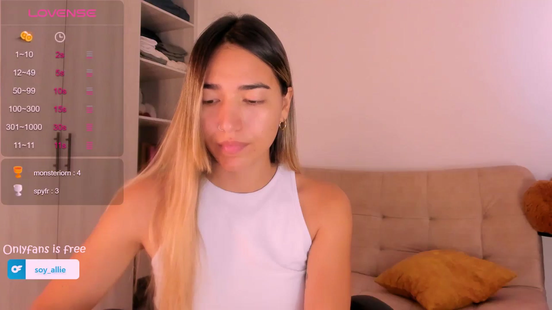 Gallery image thumbnail from Missbaby8's myfreecams stream on, 03/11/2024, 13:34 image 9 of 20