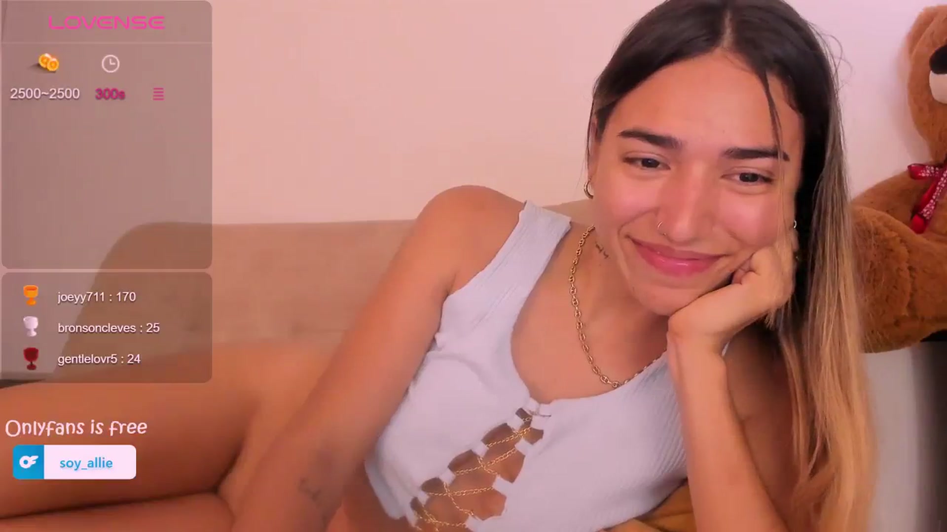 Gallery image thumbnail from Missbaby8's myfreecams stream on, 03/12/2024, 12:15 image 18 of 20