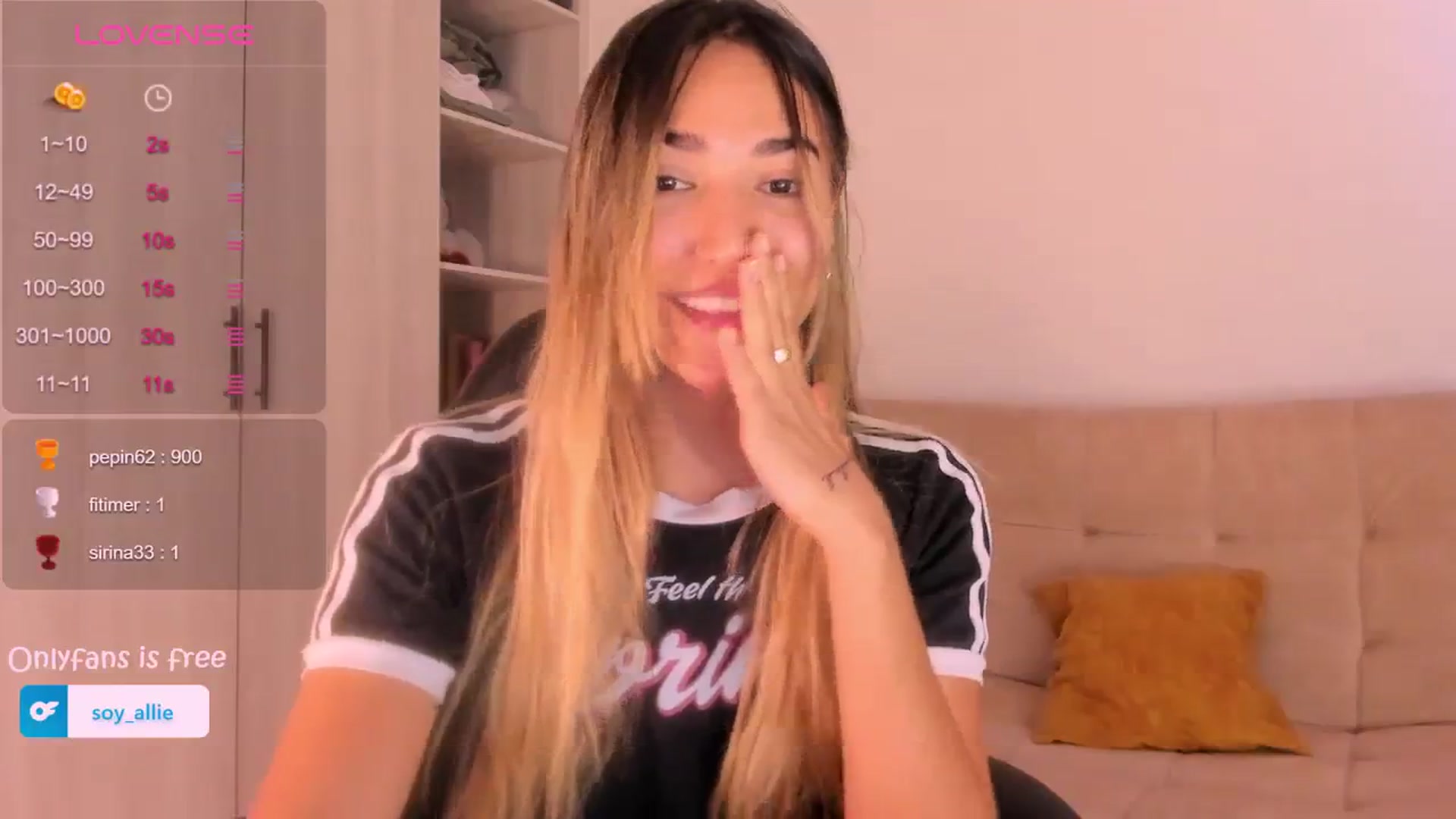 Gallery image thumbnail from Missbaby8's myfreecams stream on, 03/14/2024, 13:44 image 3 of 20