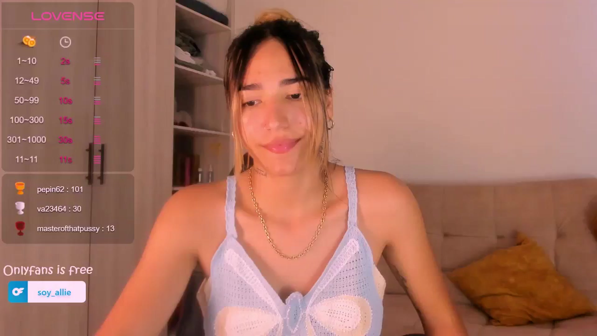 Gallery image thumbnail from Missbaby8's myfreecams stream on, 04/01/2024, 21:05 image 16 of 20