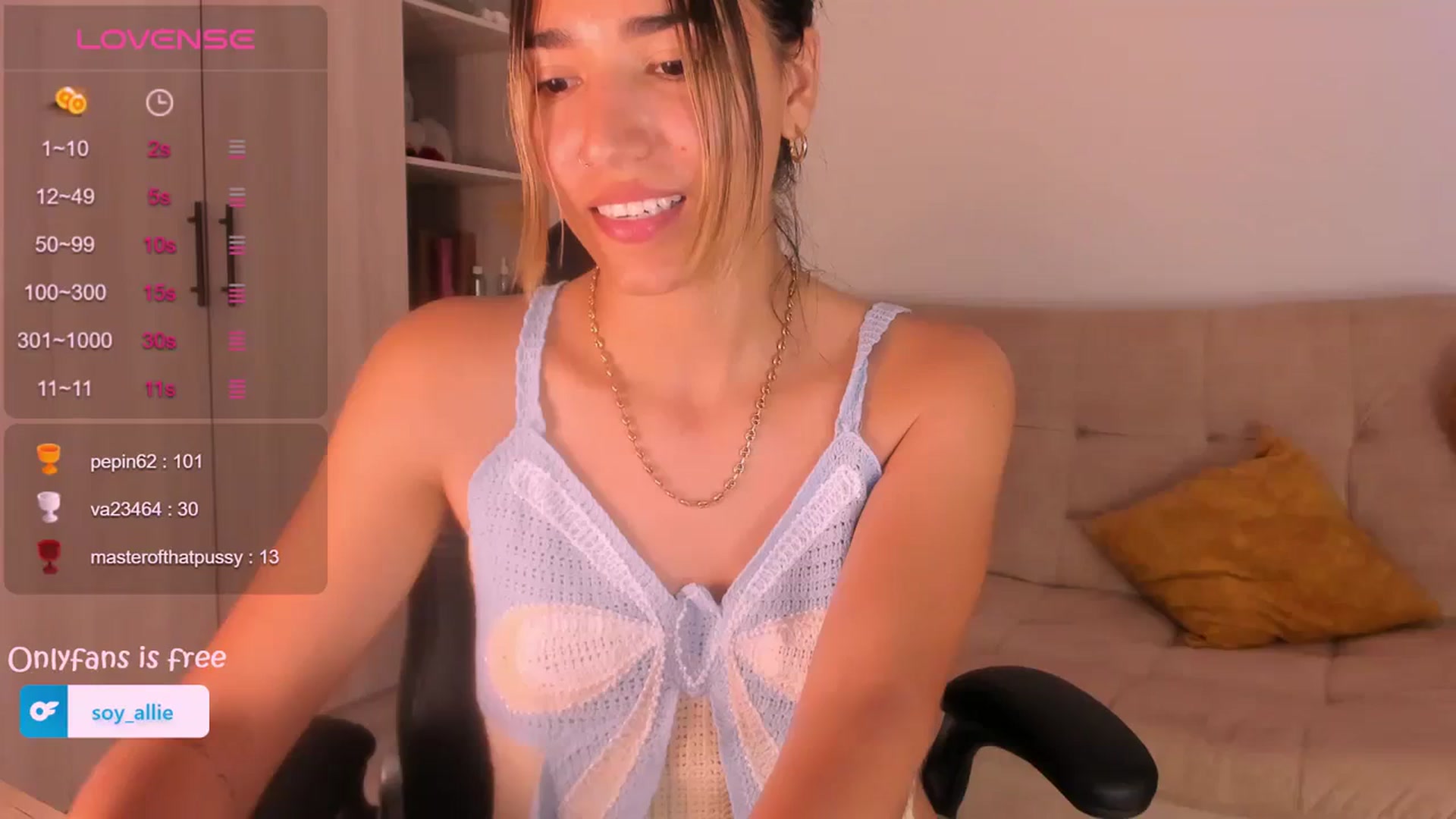 Gallery image thumbnail from Missbaby8's myfreecams stream on, 04/01/2024, 21:05 image 14 of 20