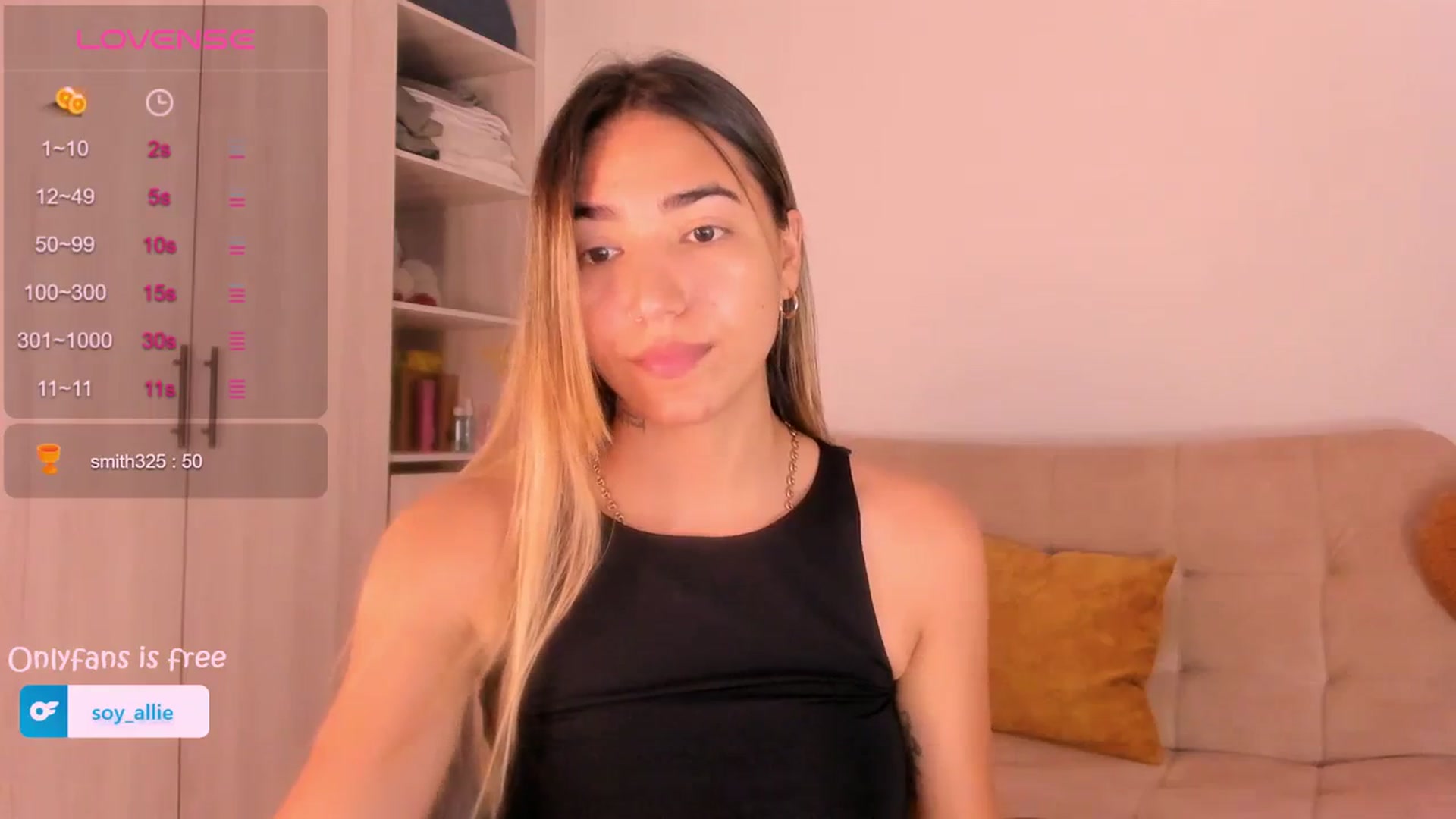 Gallery image thumbnail from Missbaby8's myfreecams stream on, 04/03/2024, 13:42 image 14 of 20