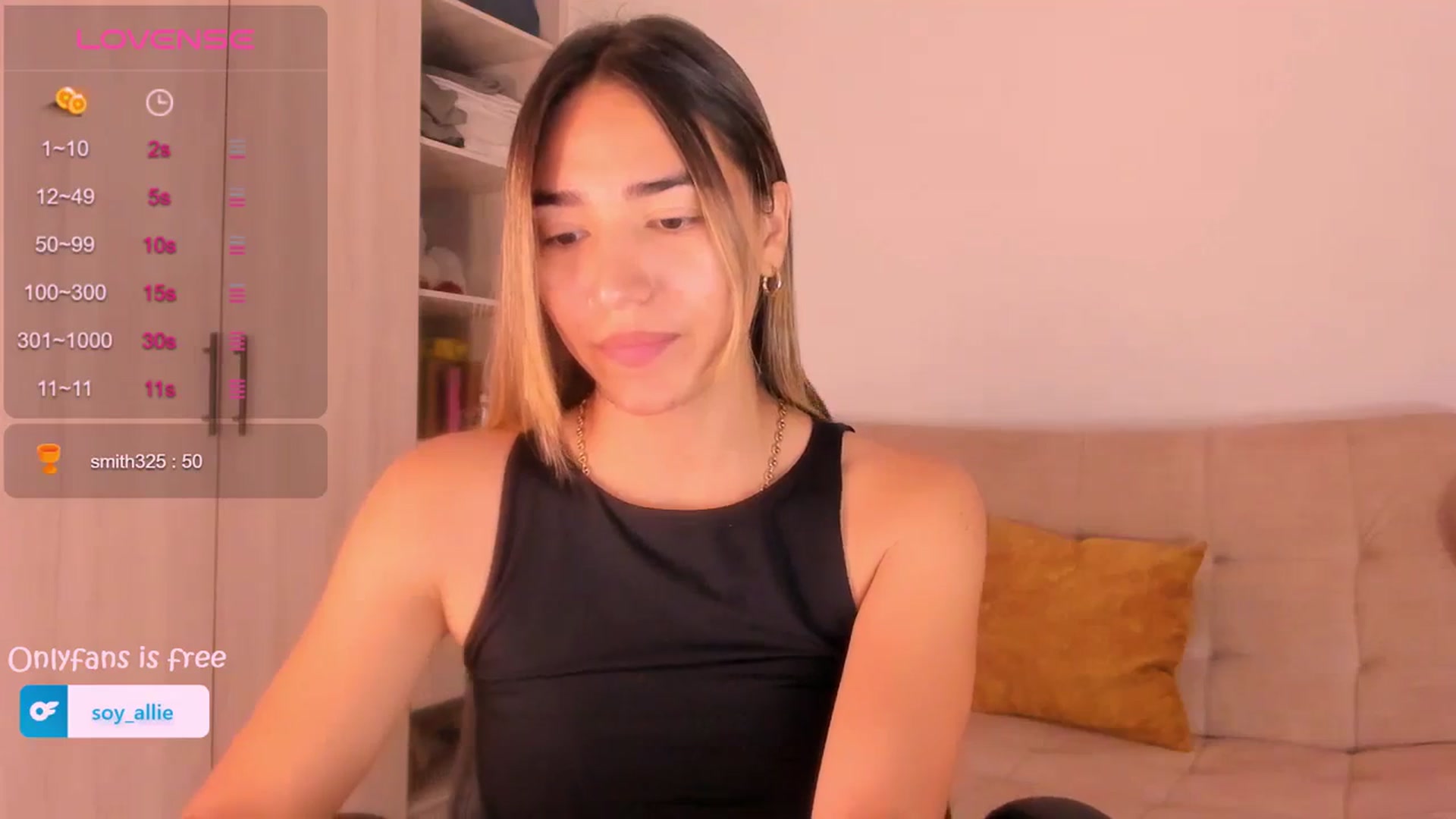 Gallery image thumbnail from Missbaby8's myfreecams stream on, 04/03/2024, 13:42 image 3 of 20