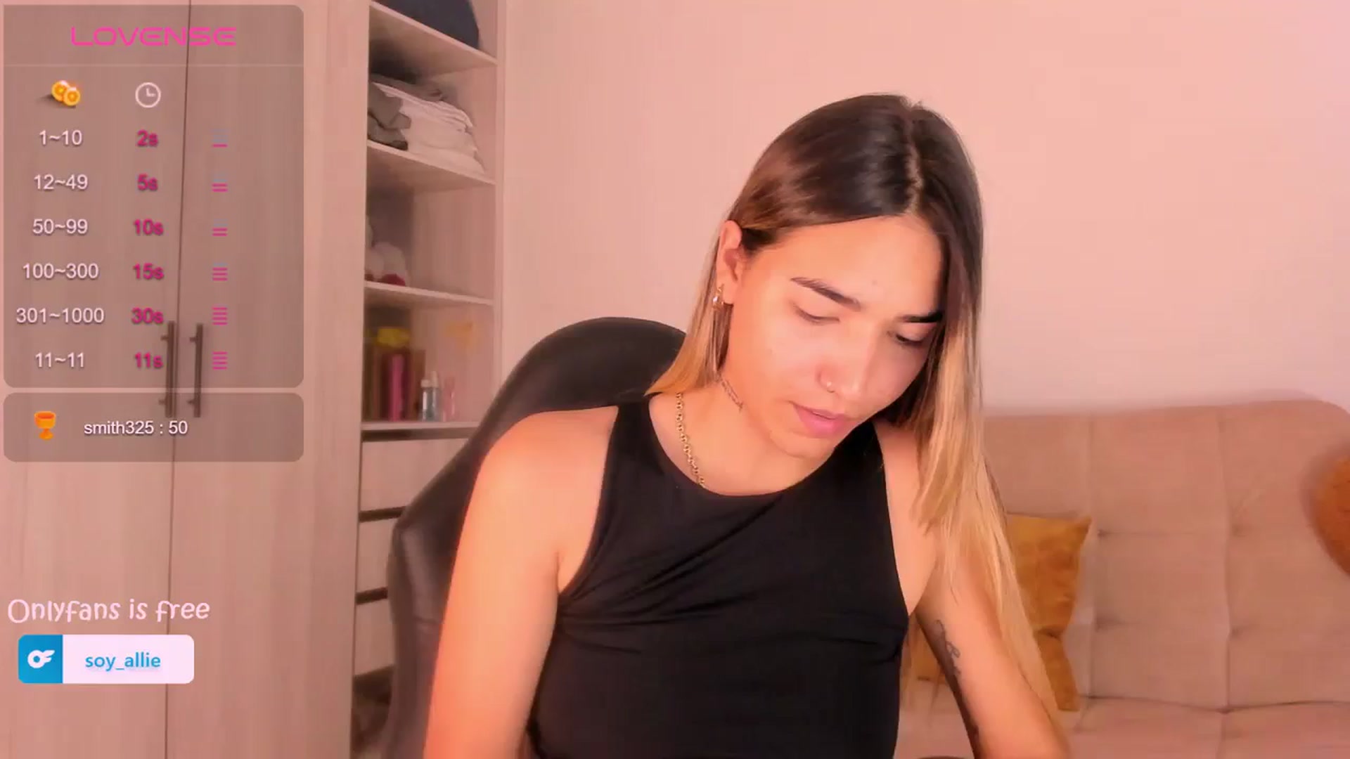 Gallery image thumbnail from Missbaby8's myfreecams stream on, 04/03/2024, 13:42 image 17 of 20