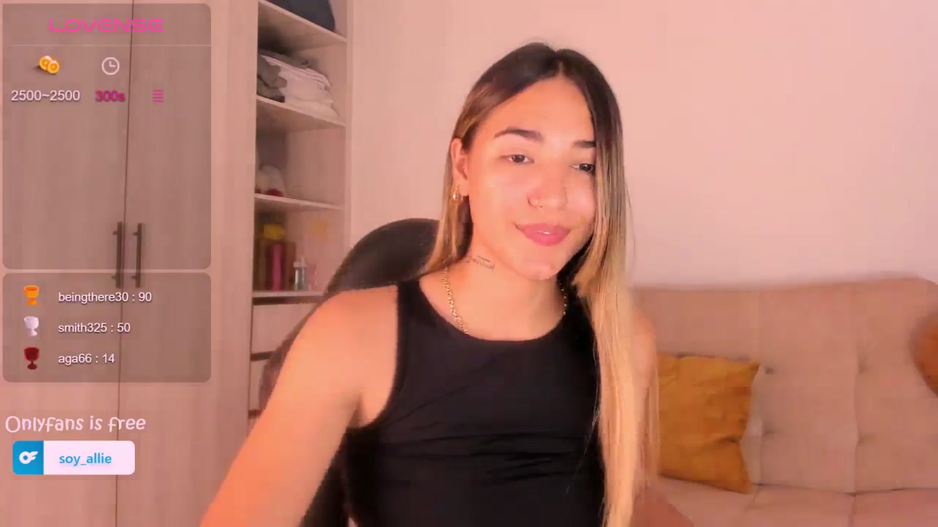 Gallery image thumbnail from Missbaby8's myfreecams stream on, 04/03/2024, 15:02 image 9 of 20