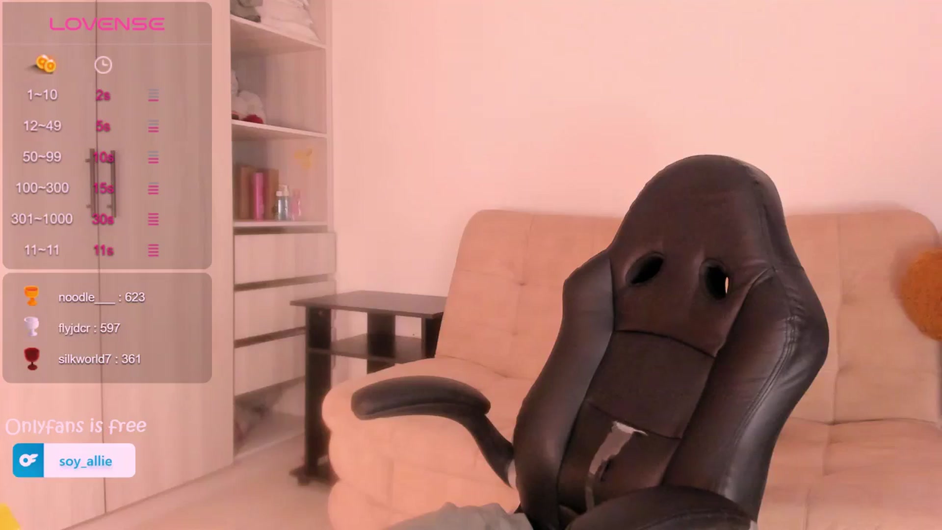 Gallery image thumbnail from Missbaby8's myfreecams stream on, 04/04/2024, 15:37 image 20 of 20