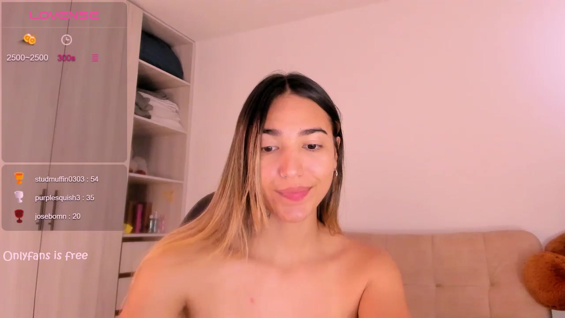 Gallery image thumbnail from Missbaby8's myfreecams stream on, 04/09/2024, 13:01 image 17 of 20