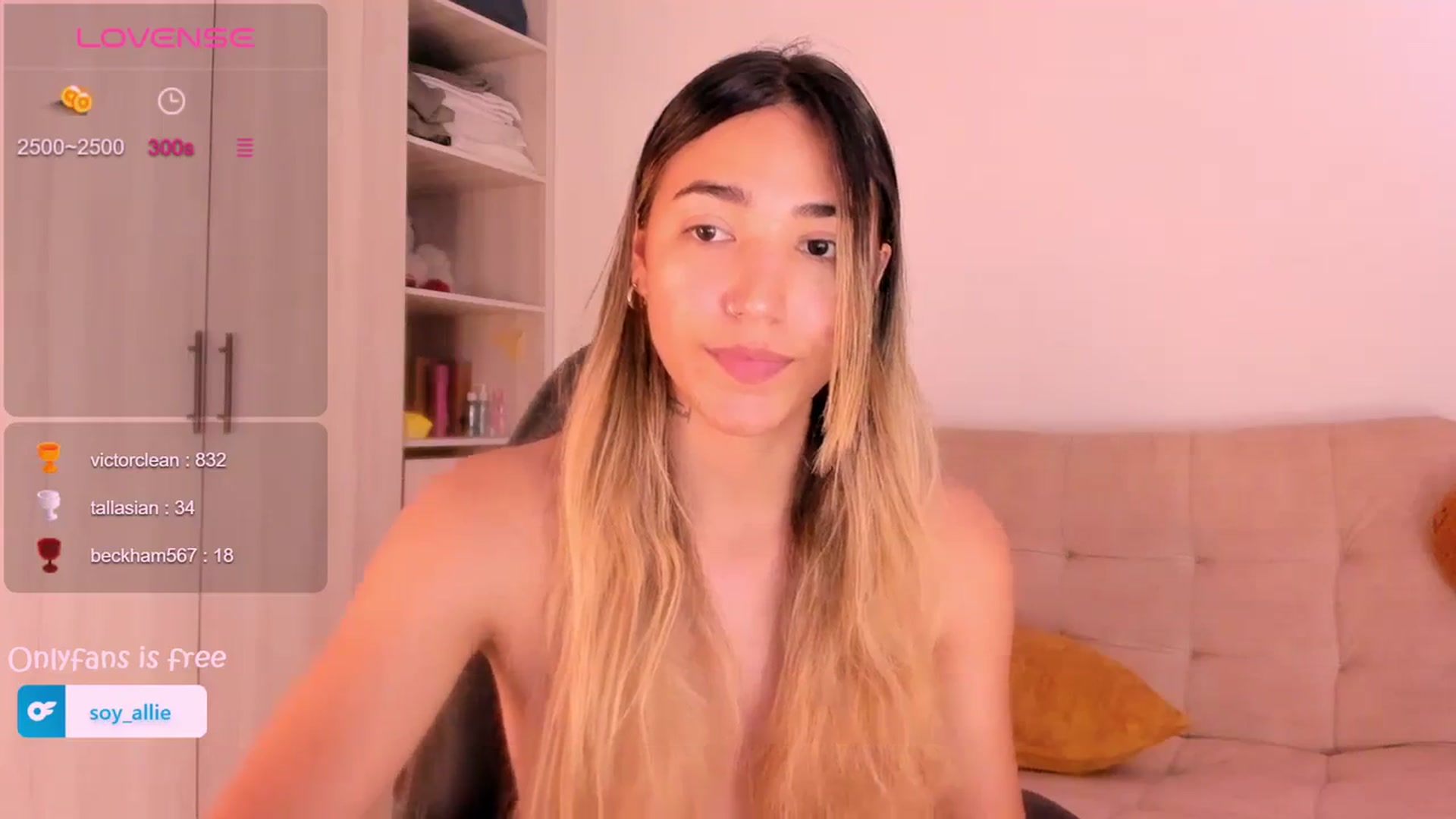 Gallery image thumbnail from Missbaby8's myfreecams stream on, 04/12/2024, 15:34 image 12 of 20