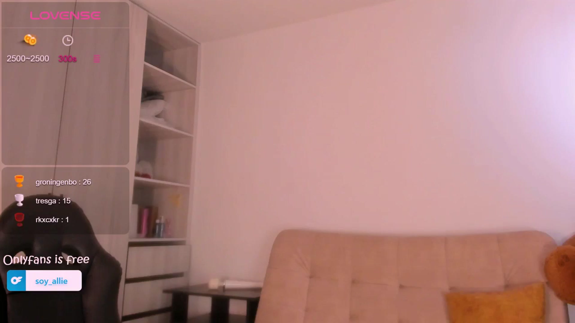 Gallery image thumbnail from Missbaby8's myfreecams stream on, 04/13/2024, 20:38 image 12 of 20