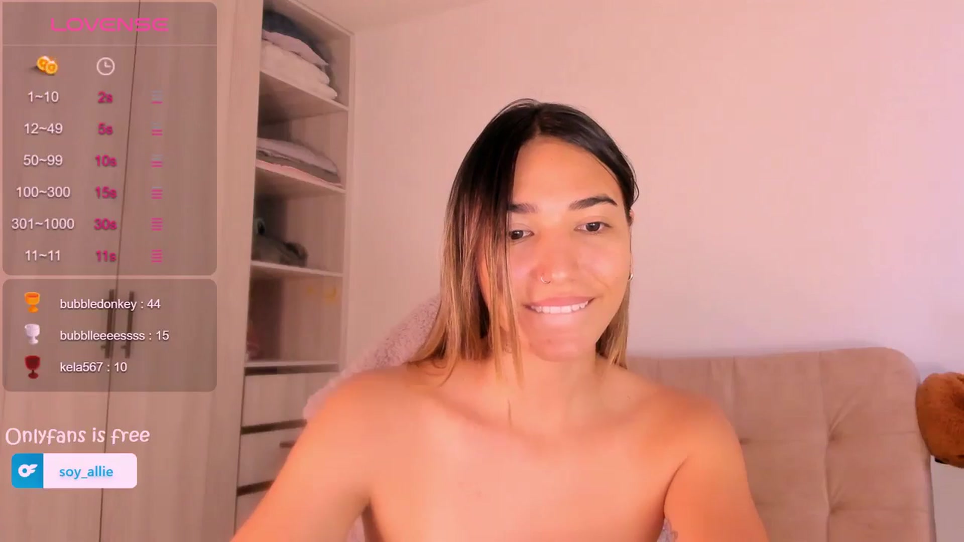 Gallery image thumbnail from Missbaby8's myfreecams stream on, 05/21/2024, 14:13 image 13 of 20