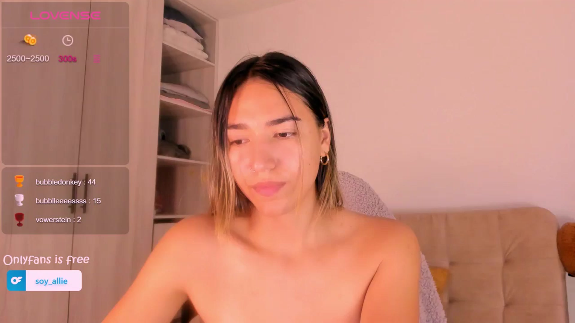 Gallery image thumbnail from Missbaby8's myfreecams stream on, 05/21/2024, 14:13 image 8 of 20