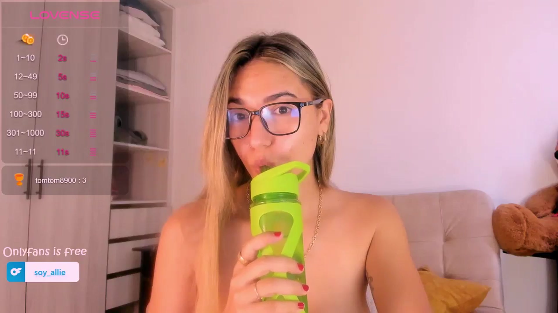 Gallery image thumbnail from Missbaby8's myfreecams stream on, 05/25/2024, 12:39 image 13 of 20