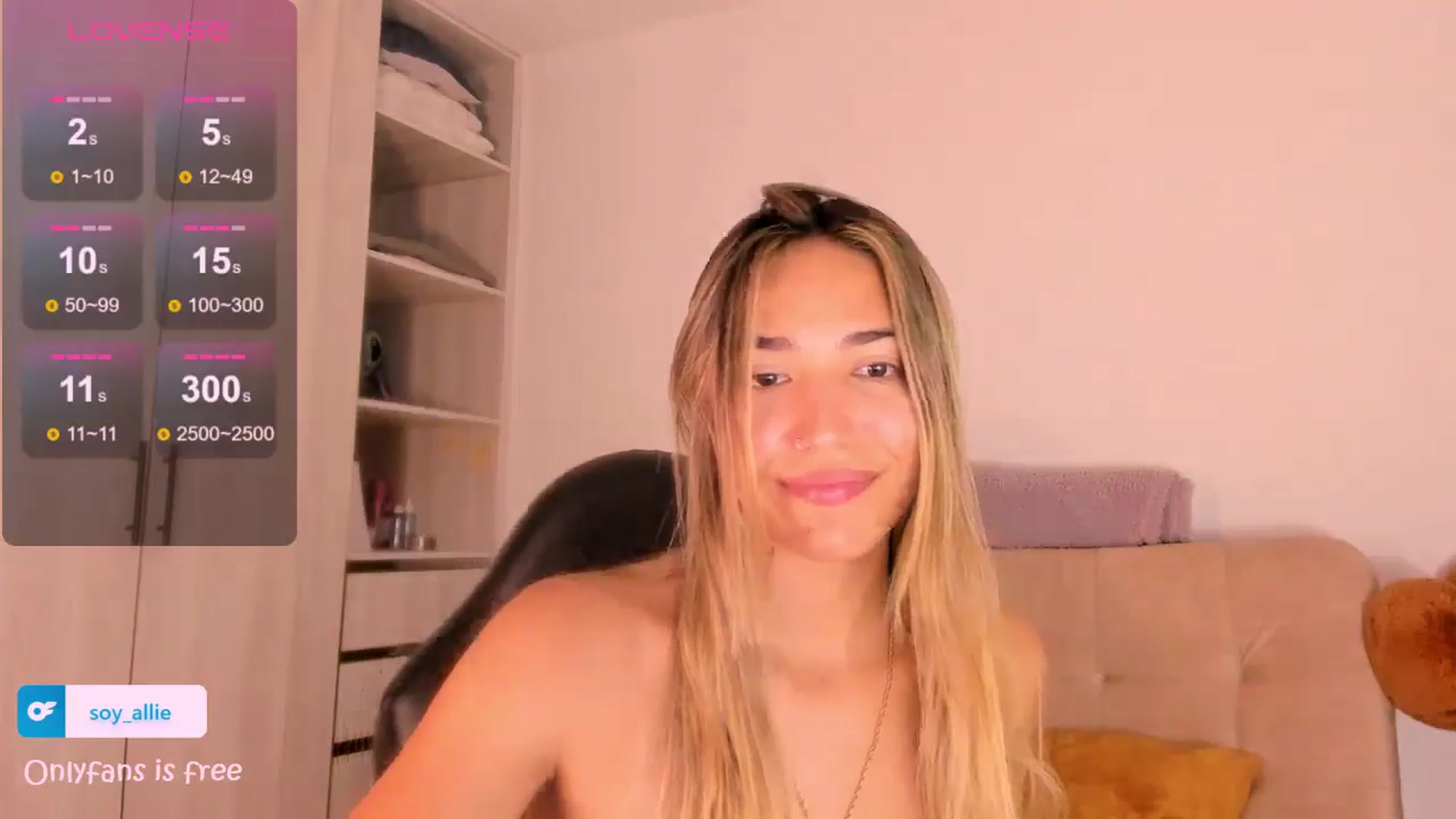 Gallery image thumbnail from Missbaby8's myfreecams stream on, 07/05/2024, 12:53 image 15 of 20