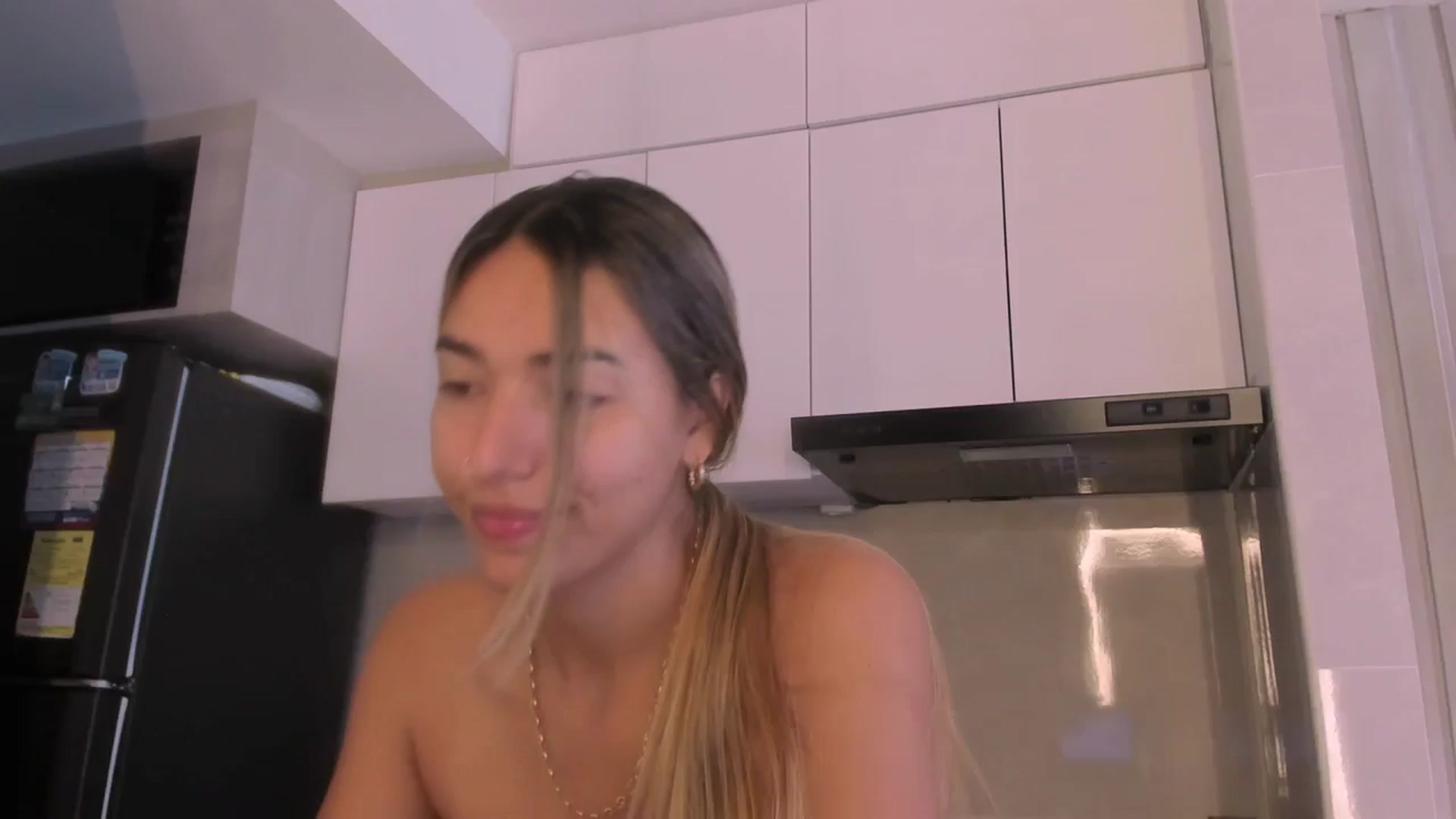 Gallery image thumbnail from Missbaby8's myfreecams stream on, 07/23/2024, 11:31 image 15 of 20