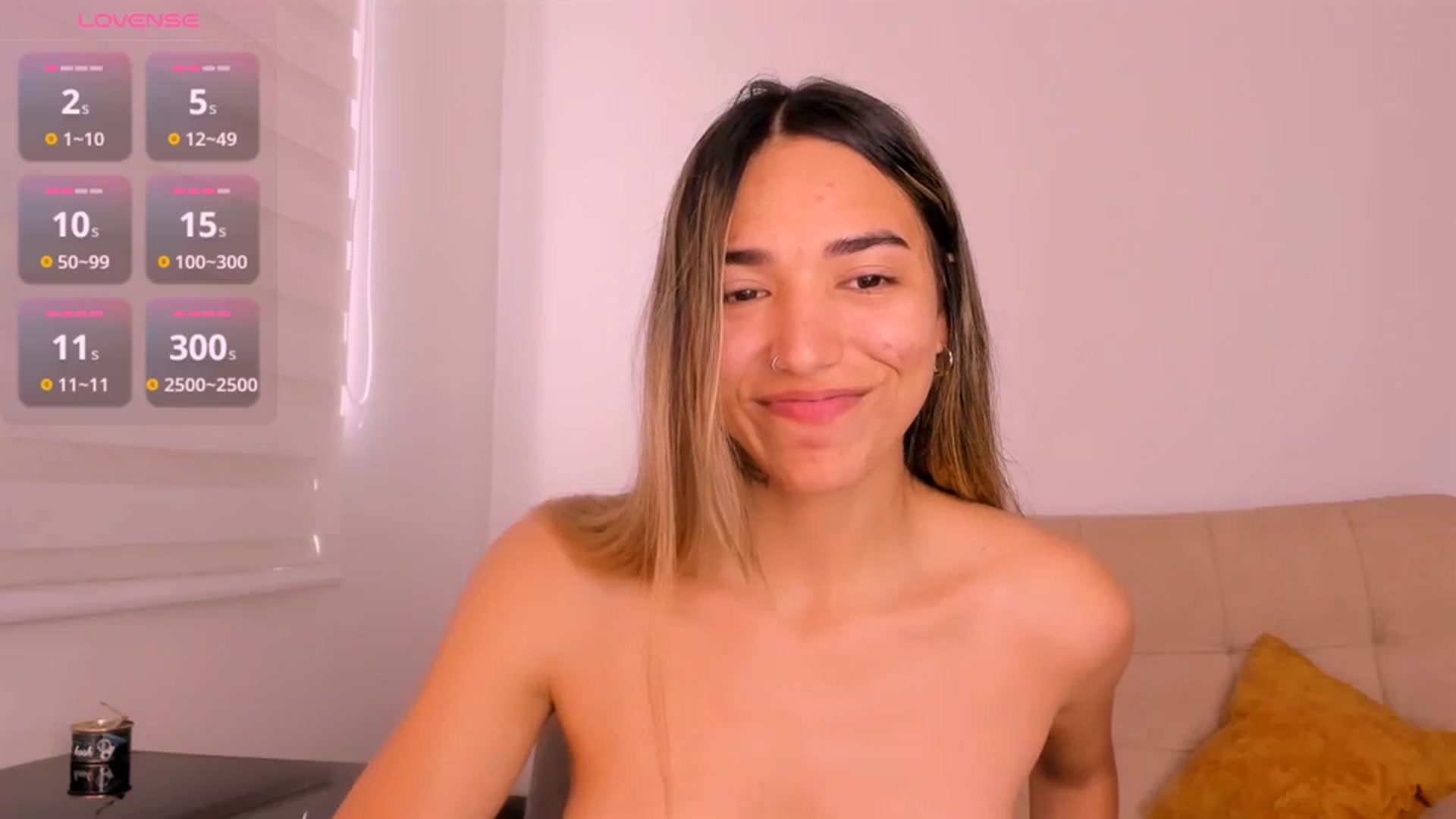 Gallery image thumbnail from Missbaby8's myfreecams stream on, 10/03/2024, 13:30 image 3 of 20