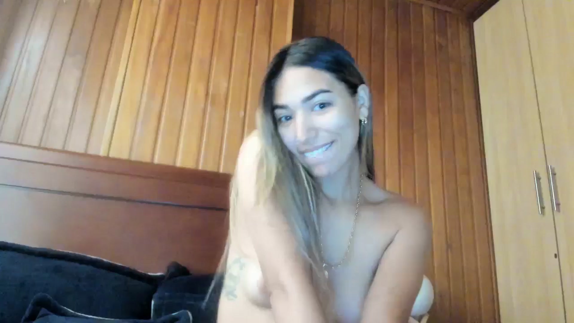 Gallery image thumbnail from Missbaby8's myfreecams stream on, 12/17/2024, 11:44 image 4 of 20