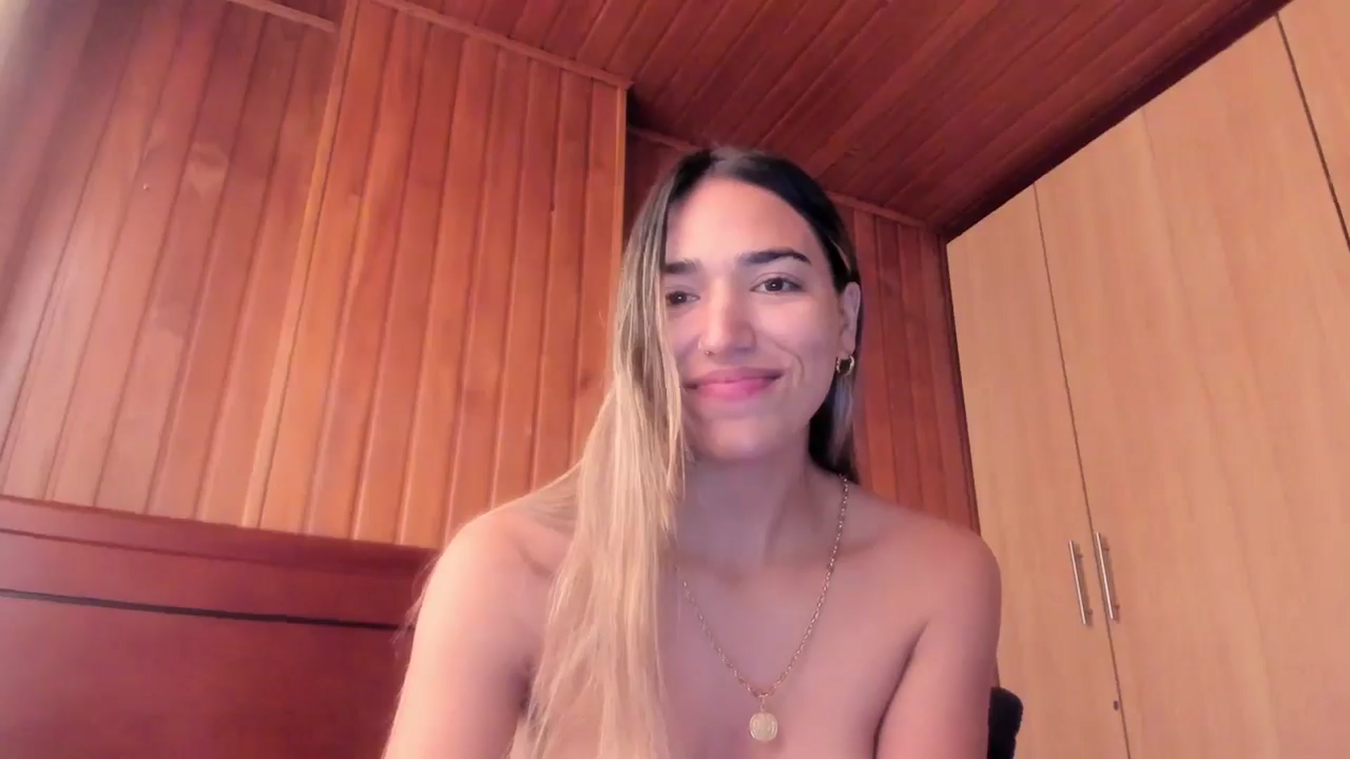 Gallery image thumbnail from Missbaby8's myfreecams stream on, 12/17/2024, 13:07 image 20 of 20