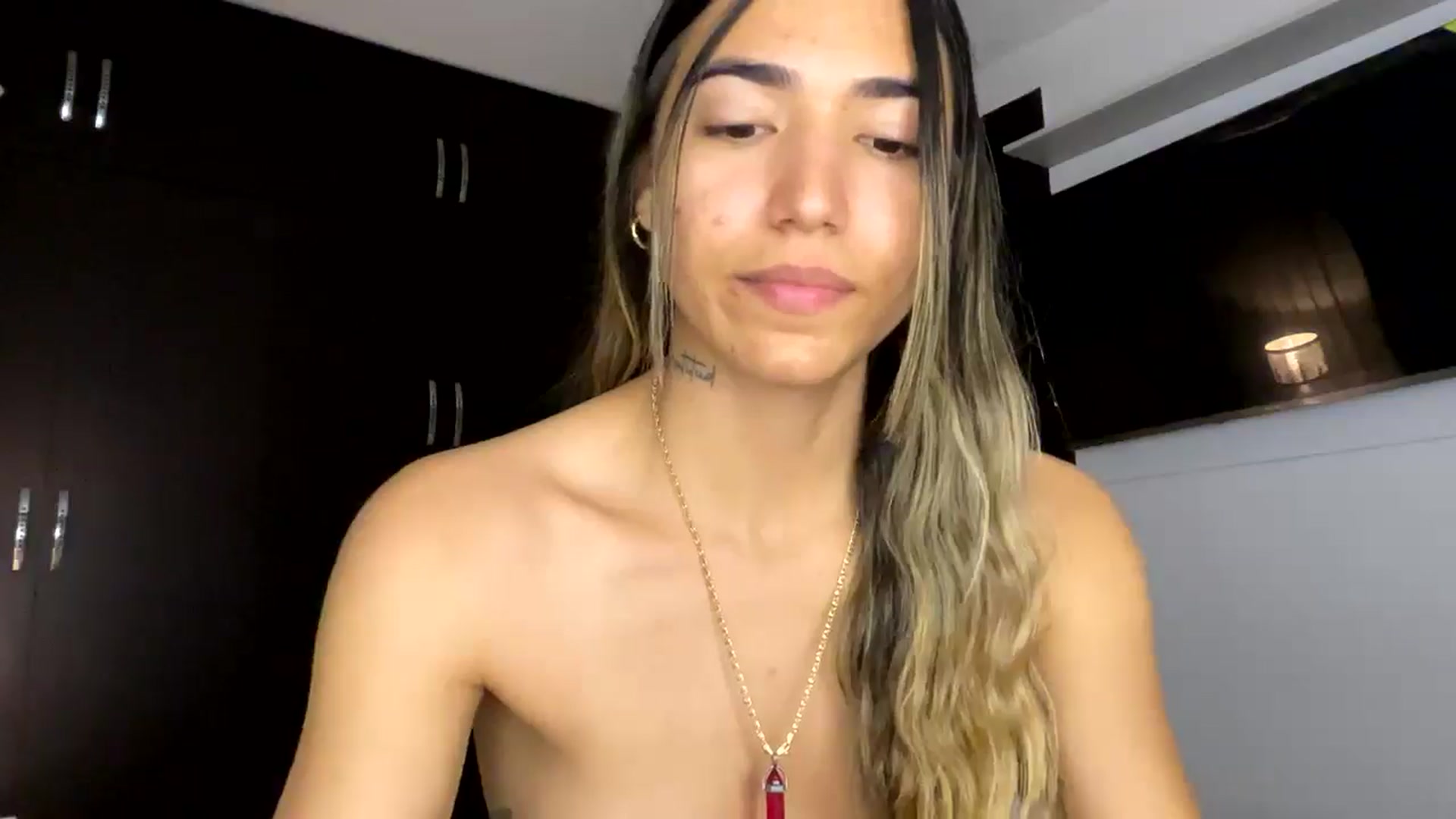 Gallery image thumbnail from Missbaby8's myfreecams stream on, 03/13/2025, 13:50 image 15 of 20