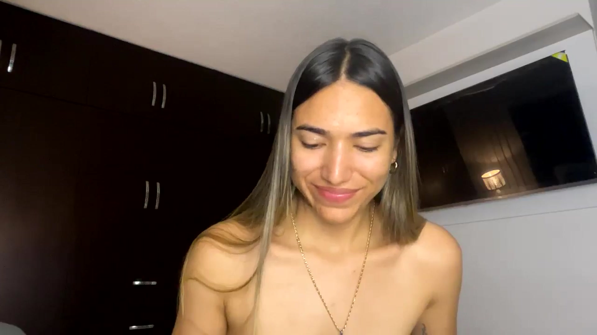 Gallery image thumbnail from Missbaby8's myfreecams stream on, 03/17/2025, 13:41 image 8 of 20