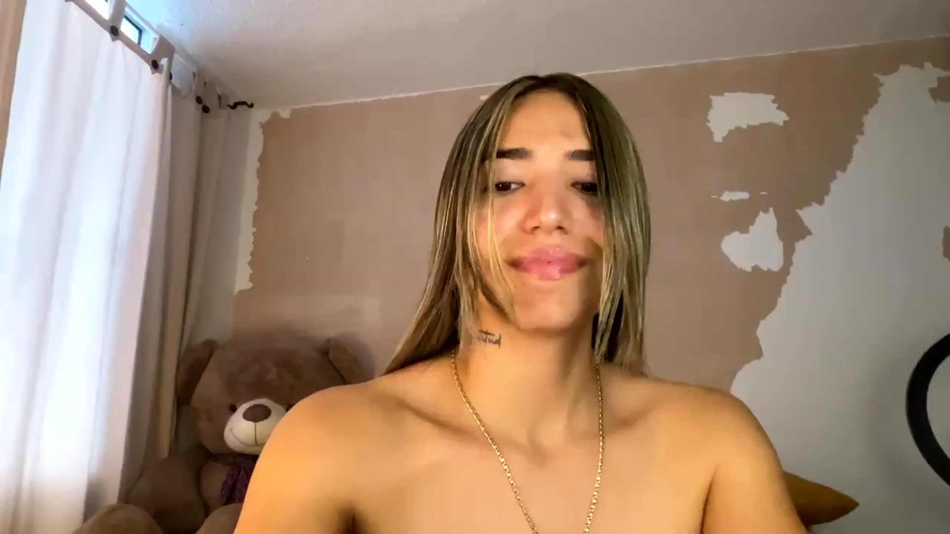 Gallery image thumbnail from Missbaby8's myfreecams stream on, 03/28/2025, 12:03 image 1 of 20