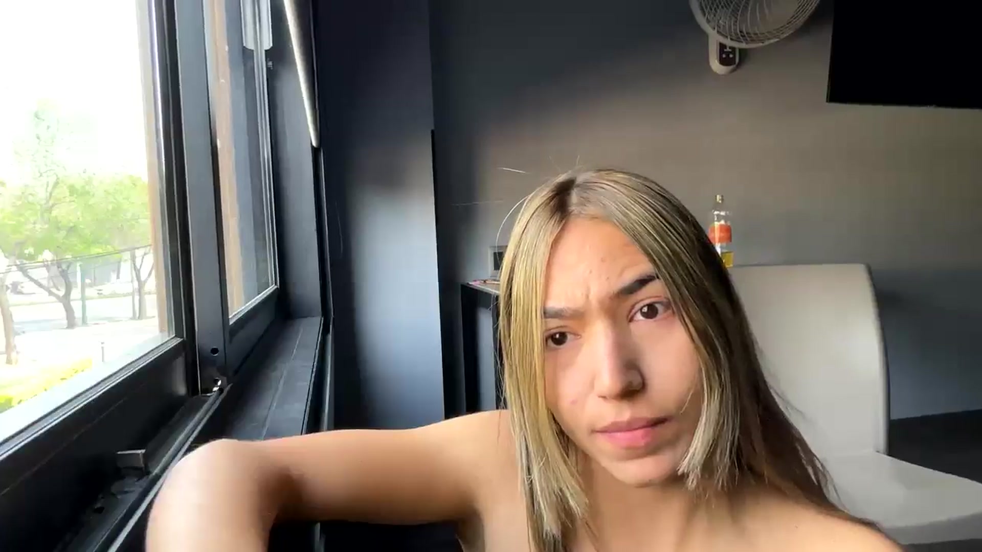 Gallery image thumbnail from Missbaby8's myfreecams stream on, 03/31/2025, 16:29 image 15 of 20