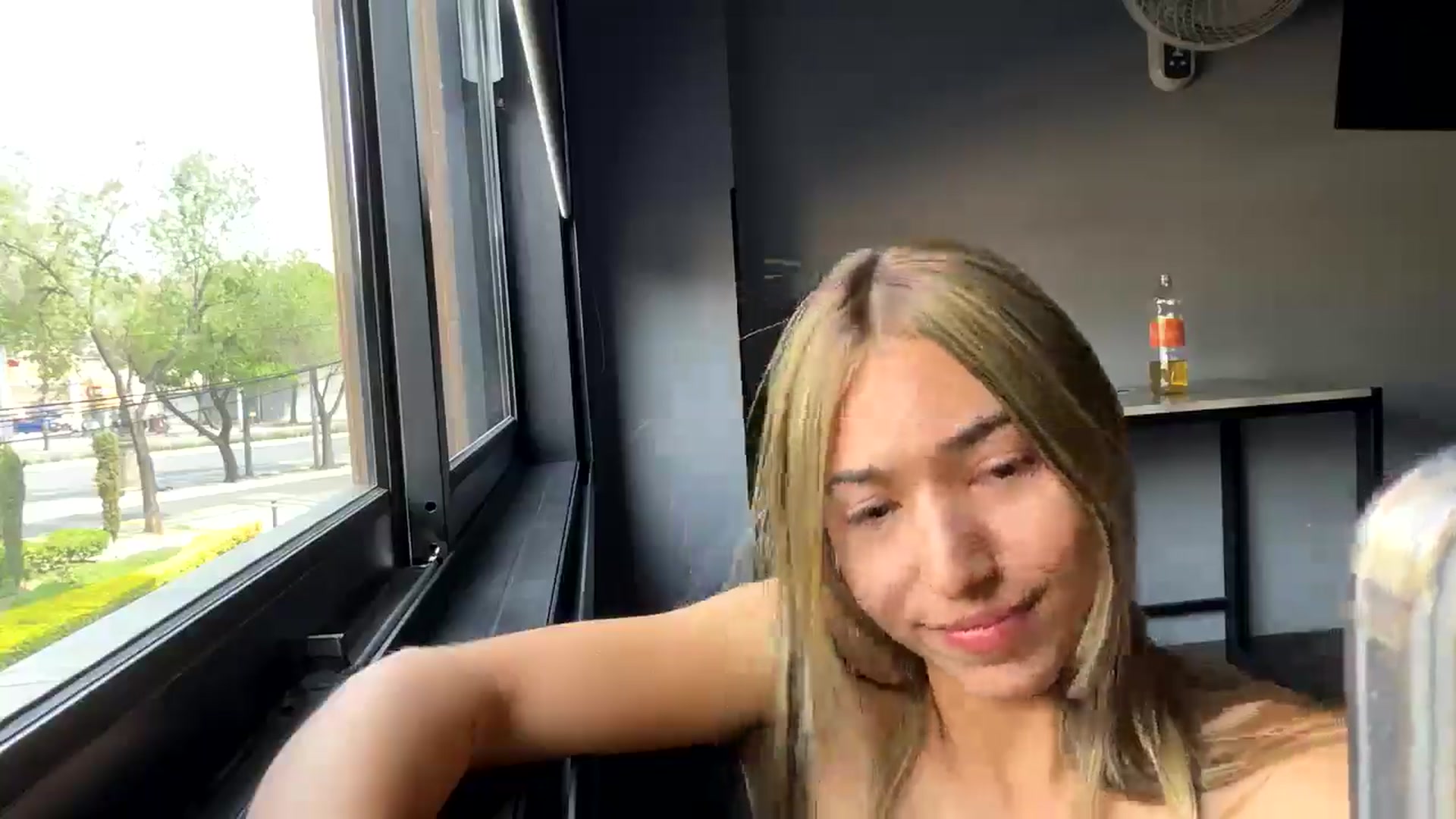 Gallery image thumbnail from Missbaby8's myfreecams stream on, 03/31/2025, 16:29 image 17 of 20