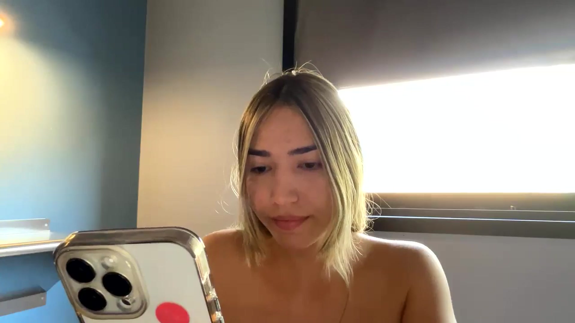 Gallery image thumbnail from Missbaby8's myfreecams stream on, 03/31/2025, 16:29 image 4 of 20