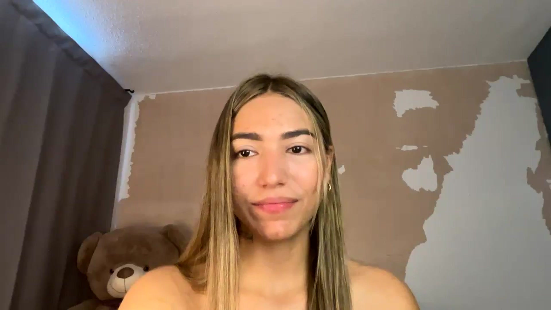 Gallery image thumbnail from Missbaby8's myfreecams stream on, 04/03/2025, 13:58 image 18 of 20