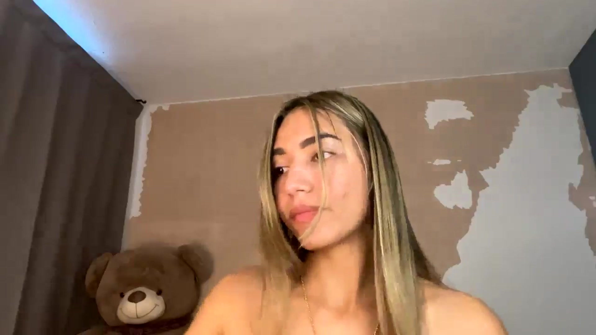 Gallery image thumbnail from Missbaby8's myfreecams stream on, 04/04/2025, 13:57 image 5 of 20