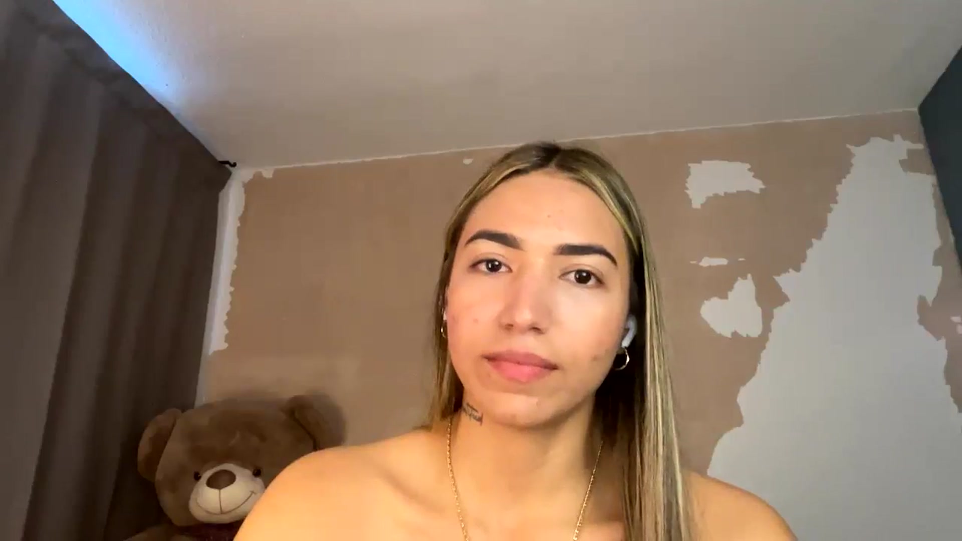 Gallery image thumbnail from Missbaby8's myfreecams stream on, 04/04/2025, 13:57 image 8 of 20