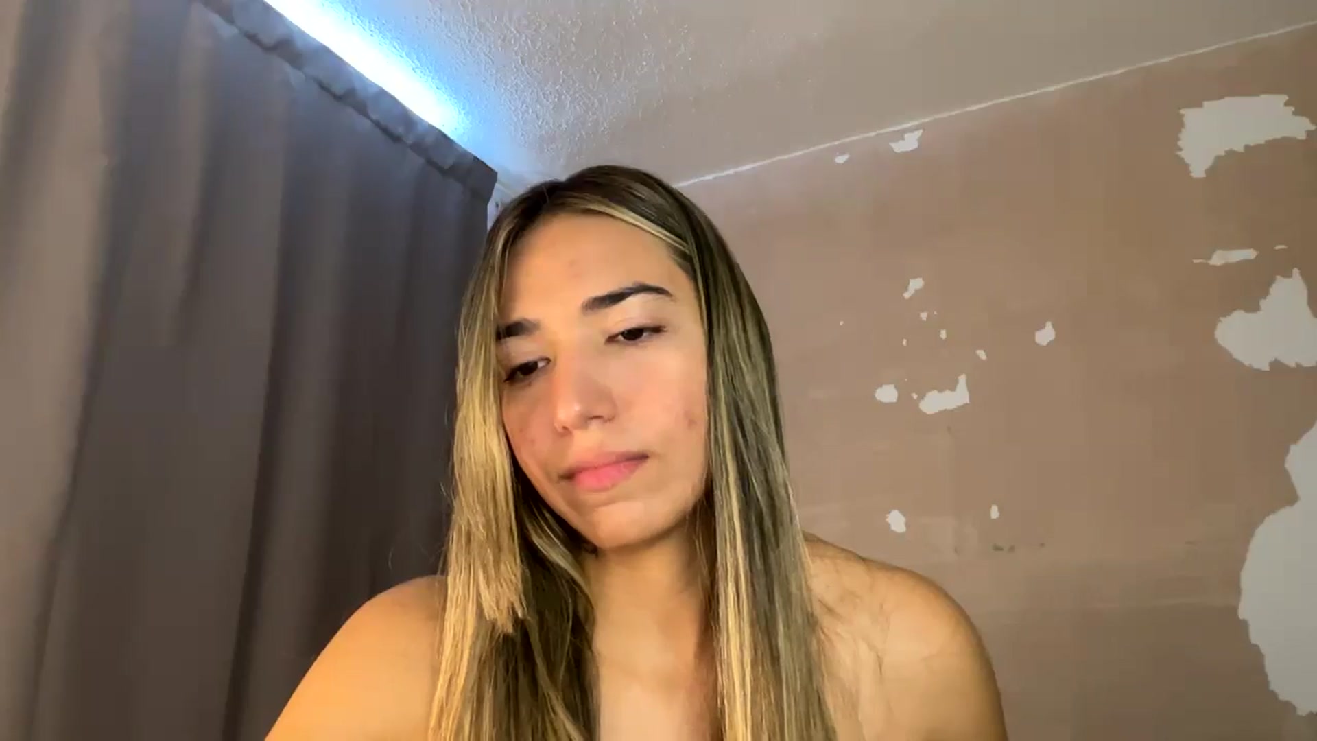 Gallery image thumbnail from Missbaby8's myfreecams stream on, 04/14/2025, 13:14 image 19 of 20