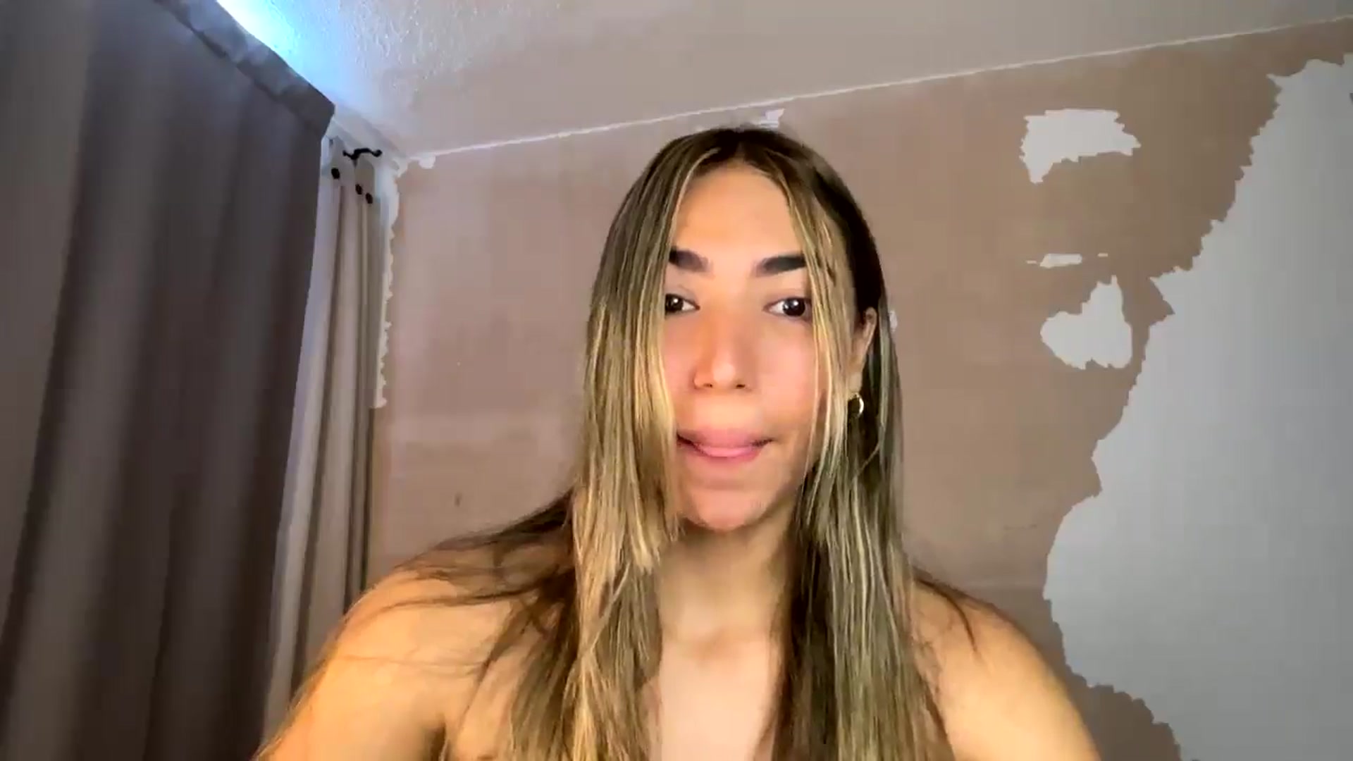 Gallery image thumbnail from Missbaby8's myfreecams stream on, 04/16/2025, 12:57 image 2 of 20