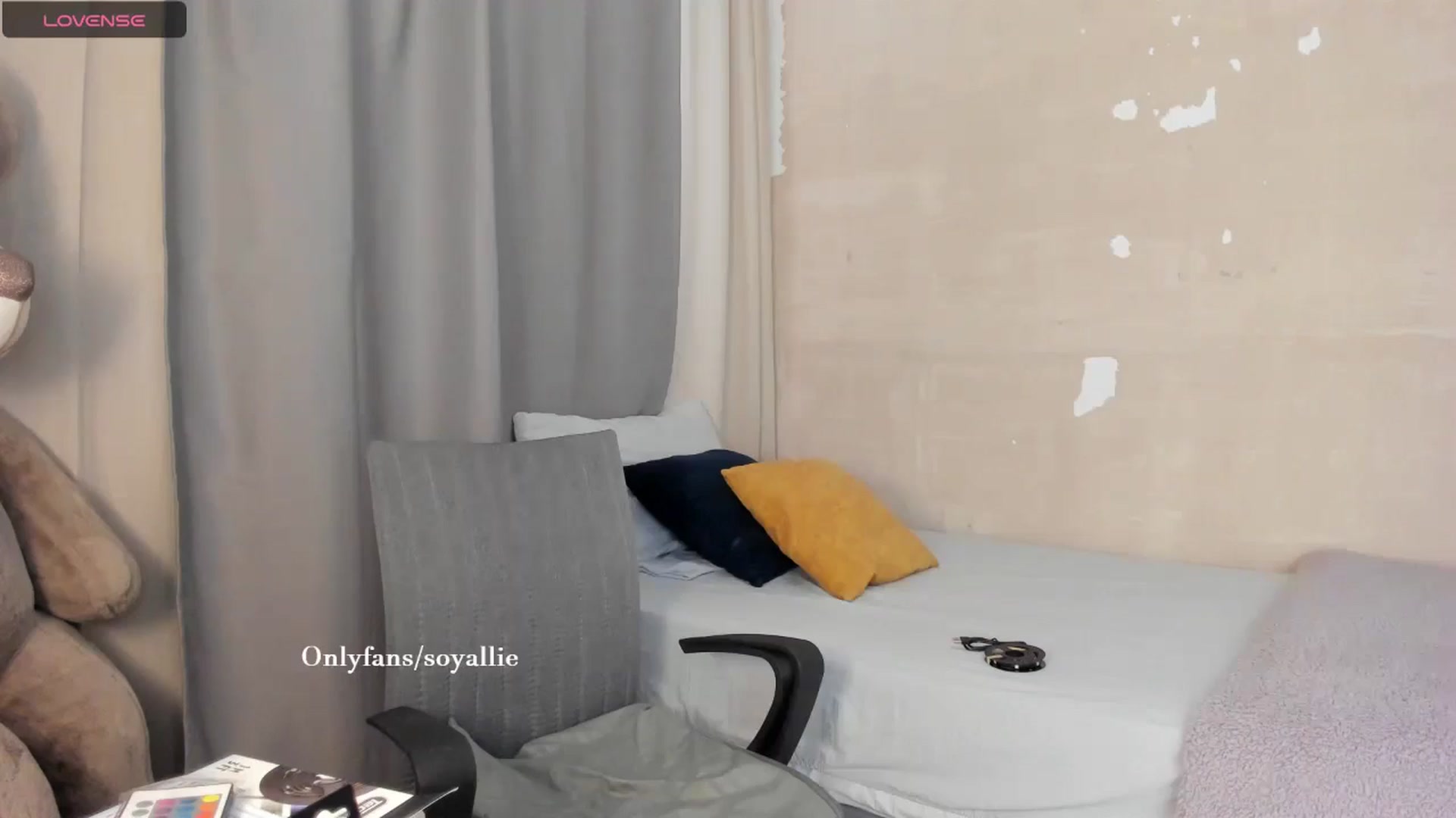 Gallery image thumbnail from Missbaby8's myfreecams stream on, 04/22/2025, 13:05 image 8 of 20