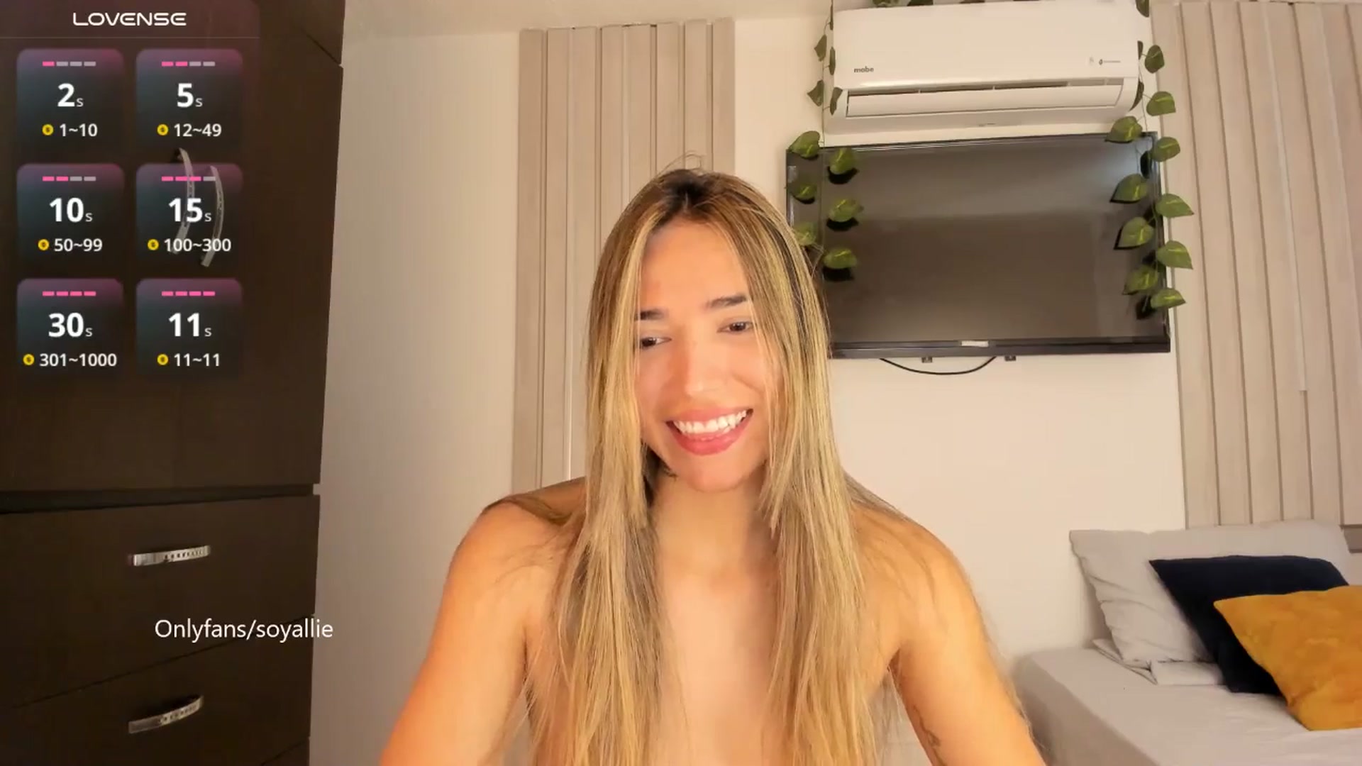 Gallery image thumbnail from Missbaby8's myfreecams stream on, 05/02/2025, 13:55 image 19 of 20