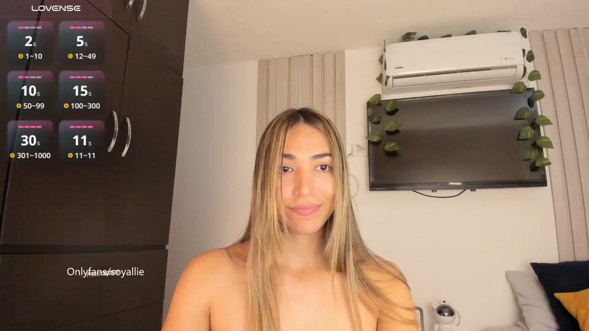 Gallery image thumbnail from Missbaby8's myfreecams stream on, 05/13/2025, 13:59 image 18 of 20