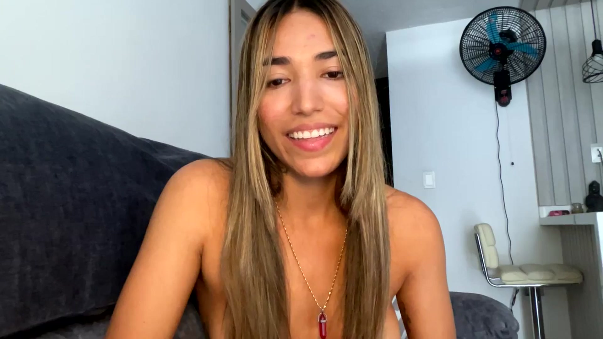 Gallery image thumbnail from Missbaby8's myfreecams stream on, 06/16/2025, 20:11 image 19 of 20