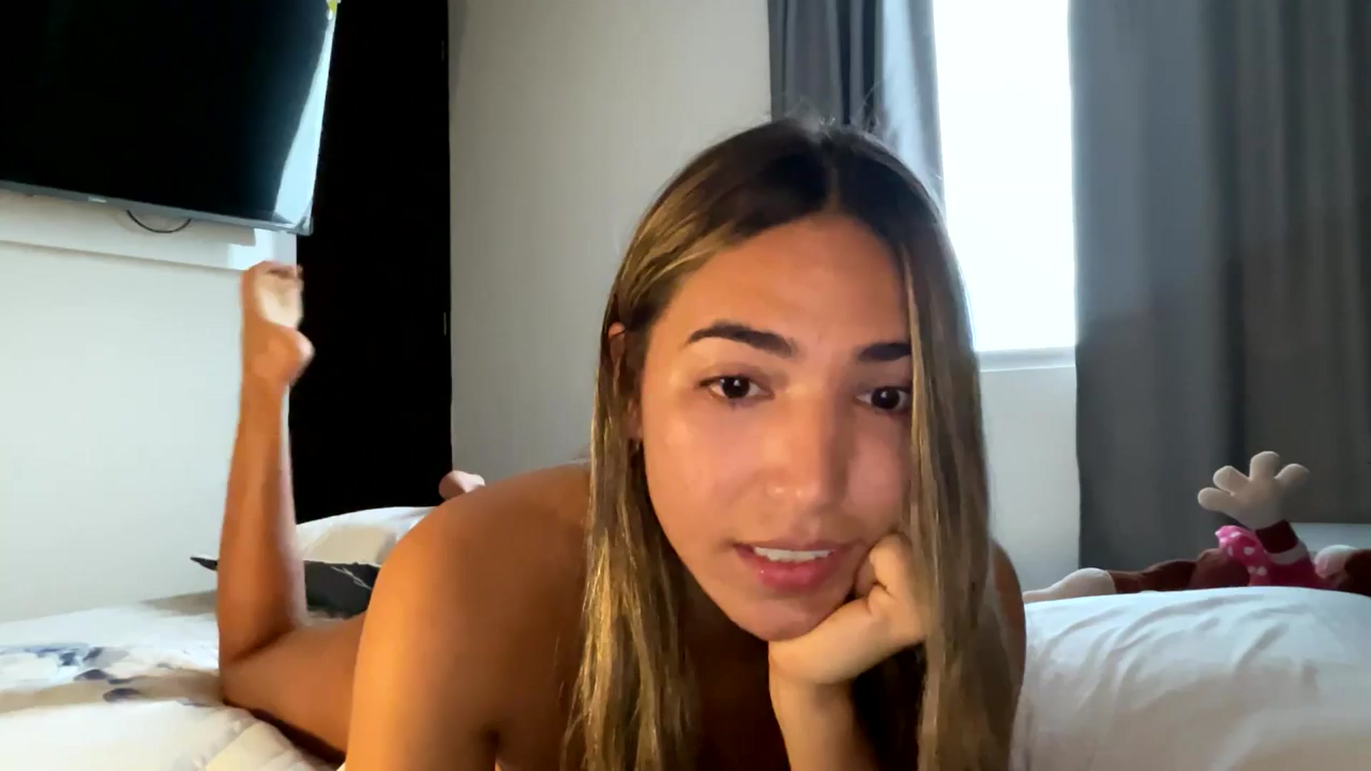 Gallery image thumbnail from Missbaby8's myfreecams stream on, 06/17/2025, 12:54 image 3 of 20