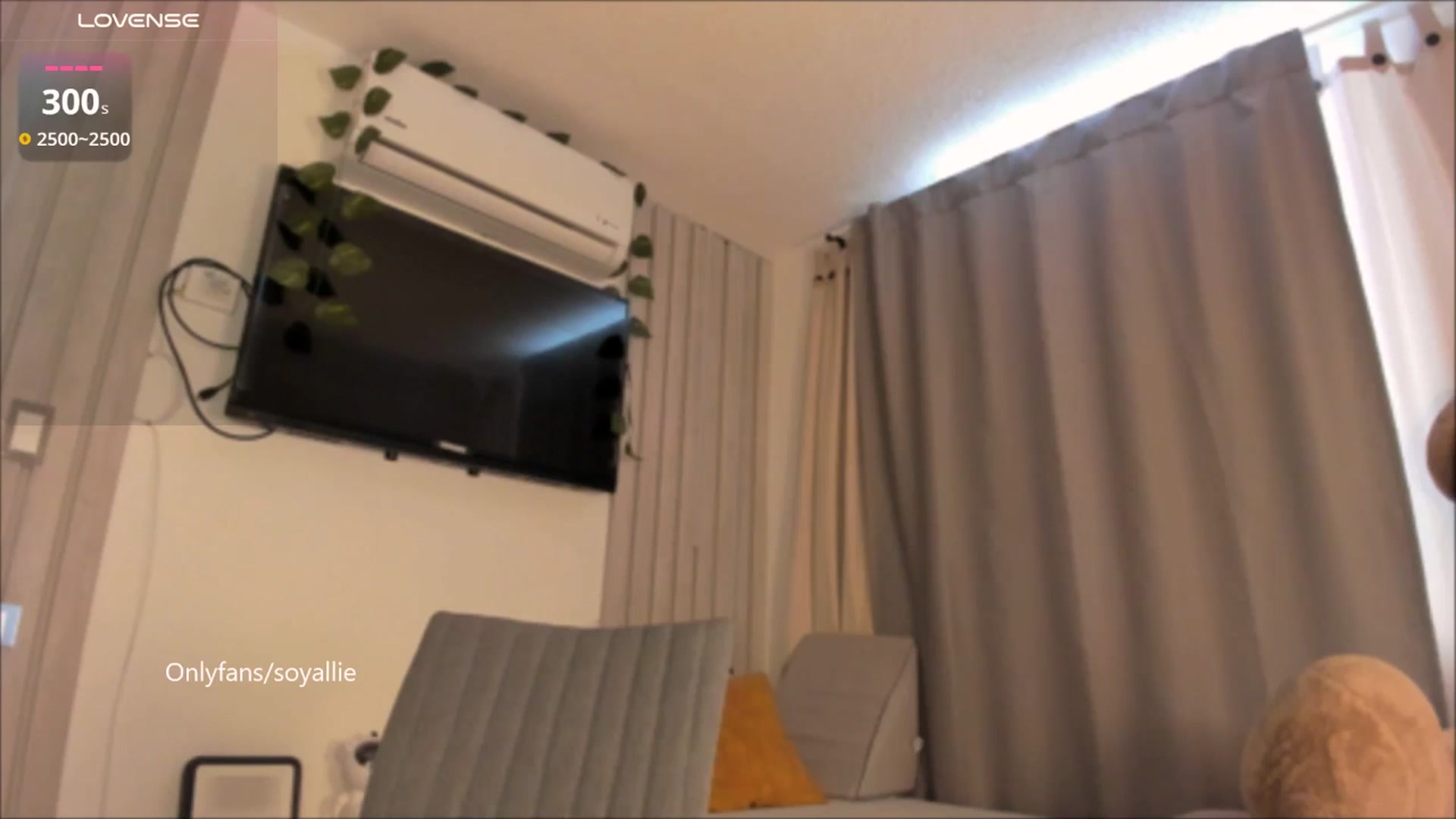 Gallery image thumbnail from Missbaby8's myfreecams stream on, 06/18/2025, 13:06 image 8 of 20