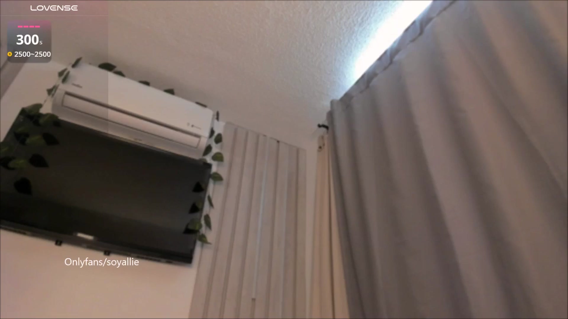 Gallery image thumbnail from Missbaby8's myfreecams stream on, 06/20/2025, 13:45 image 13 of 20