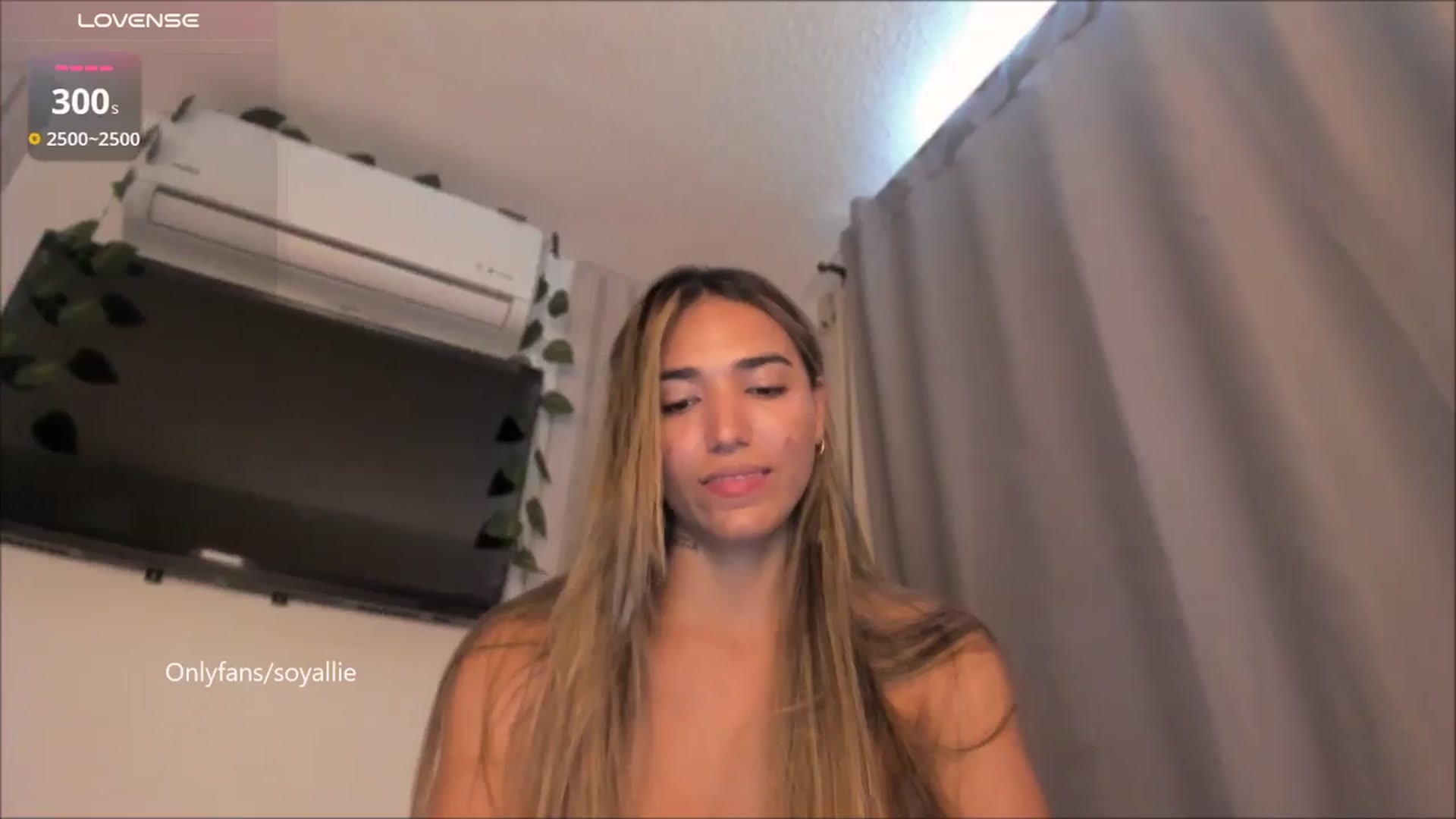 Gallery image thumbnail from Missbaby8's myfreecams stream on, 06/20/2025, 13:45 image 16 of 20