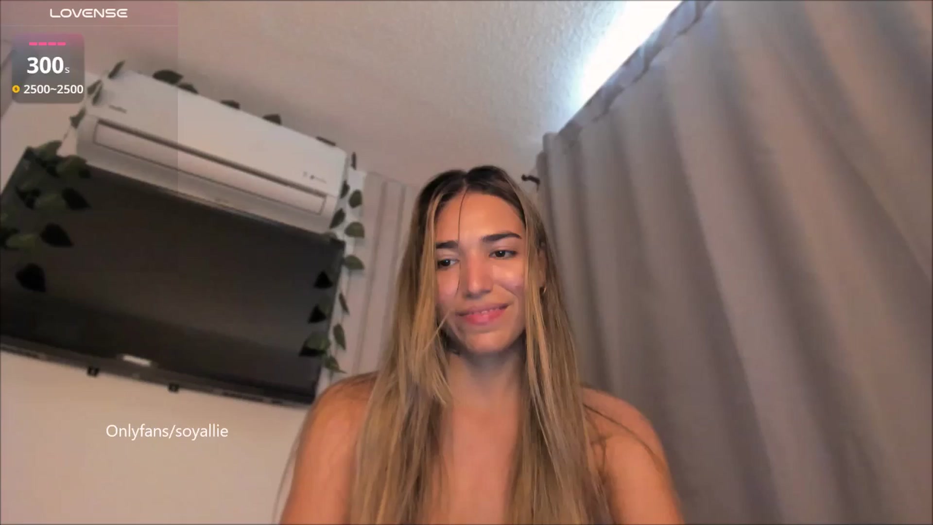 Gallery image thumbnail from Missbaby8's myfreecams stream on, 06/20/2025, 13:45 image 15 of 20