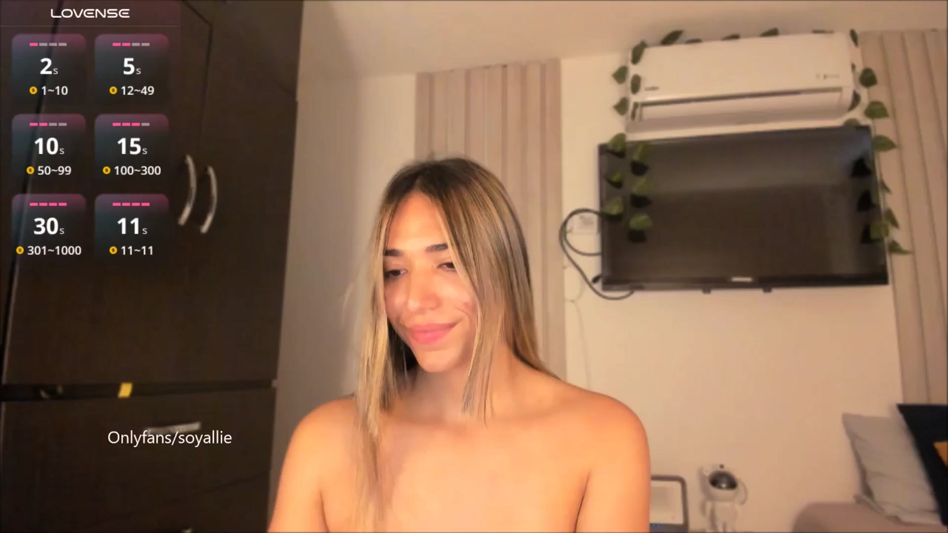 Gallery image thumbnail from Missbaby8's myfreecams stream on, 06/24/2025, 12:22 image 11 of 20