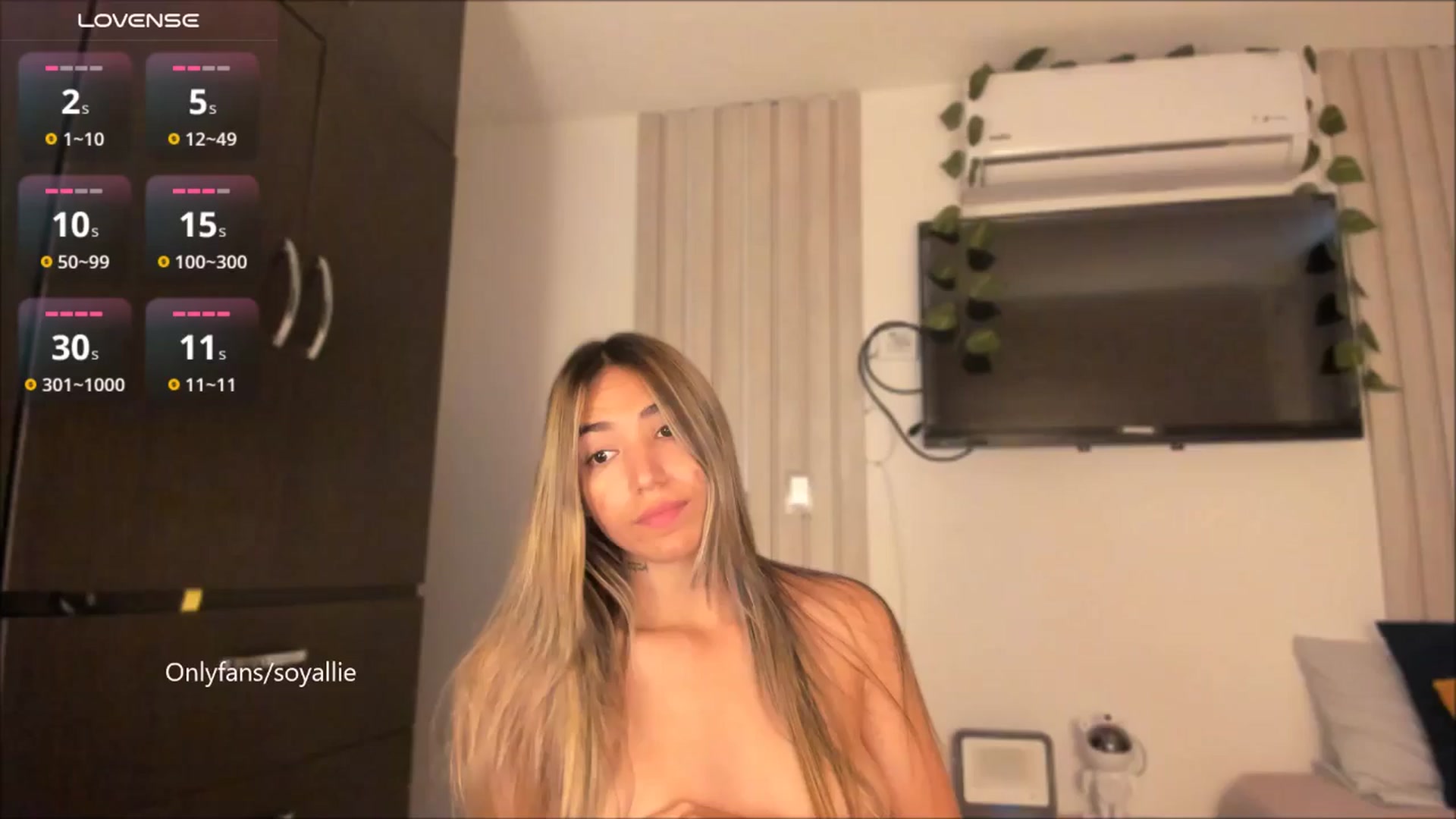 Gallery image thumbnail from Missbaby8's myfreecams stream on, 06/24/2025, 12:22 image 15 of 20