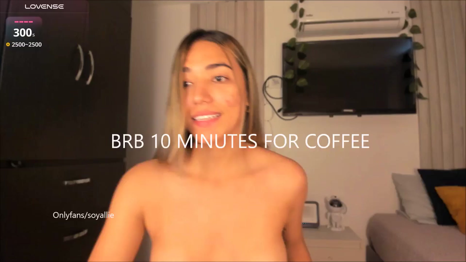 Gallery image thumbnail from Missbaby8's myfreecams stream on, 06/26/2025, 13:54 image 1 of 20