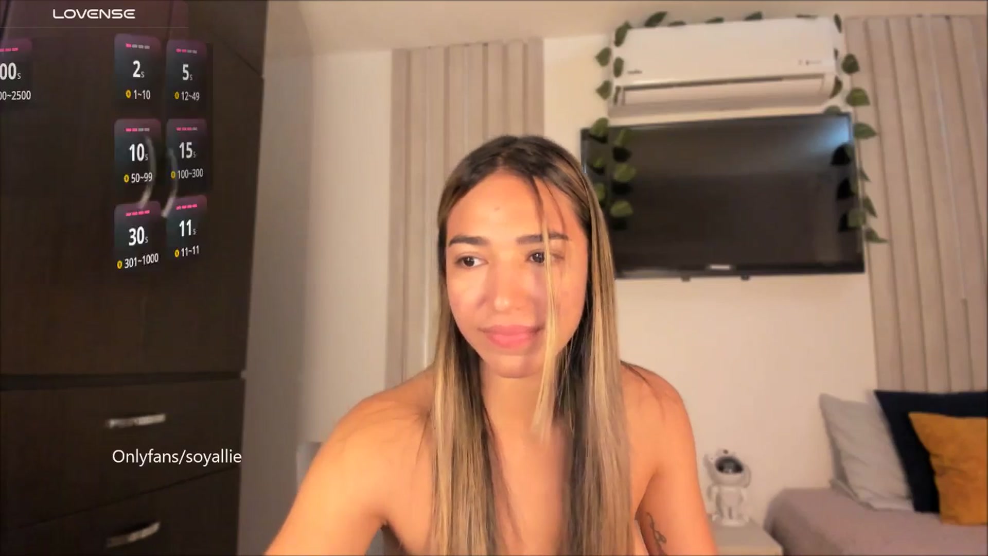 Gallery image thumbnail from Missbaby8's myfreecams stream on, 07/02/2025, 12:55 image 8 of 20