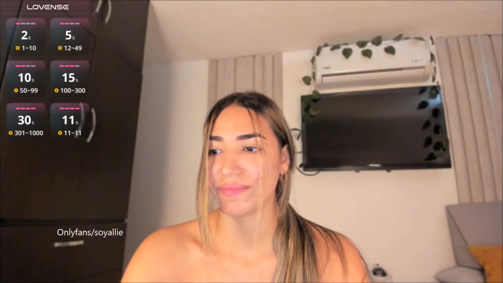 Gallery image thumbnail from Missbaby8's myfreecams stream on, 07/16/2025, 13:08 image 6 of 20