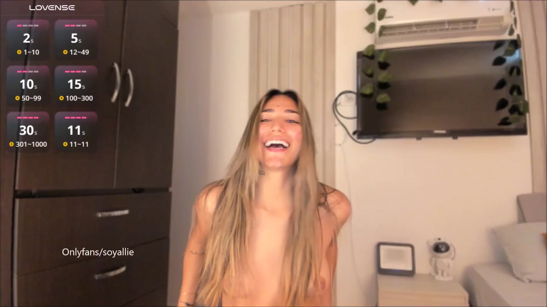 Gallery image thumbnail from Missbaby8's myfreecams stream on, 07/29/2025, 13:05 image 13 of 20