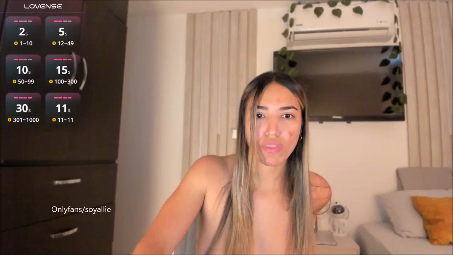 Gallery image thumbnail from Missbaby8's myfreecams stream on, 08/02/2025, 13:11 image 4 of 20