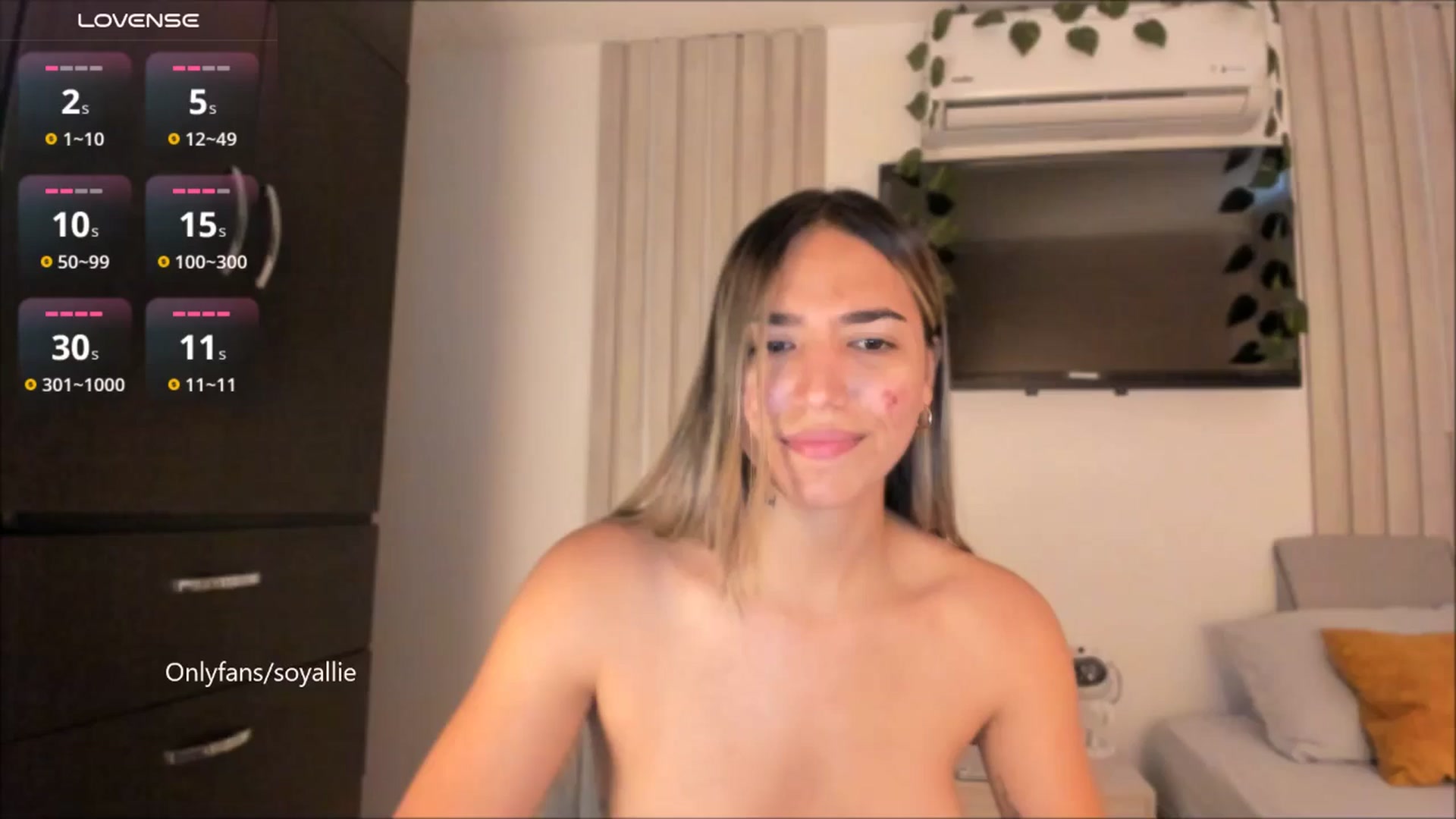 Gallery image thumbnail from Missbaby8's myfreecams stream on, 08/02/2025, 13:11 image 1 of 20